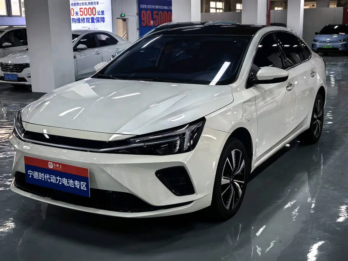 Rising Auto Feifan ER6  из Китая