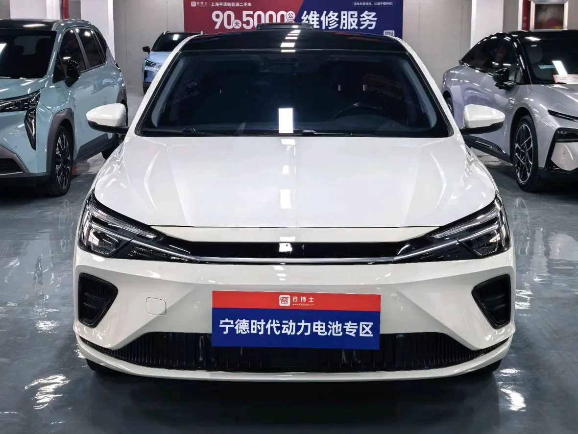 Rising Auto Feifan ER6  из Китая