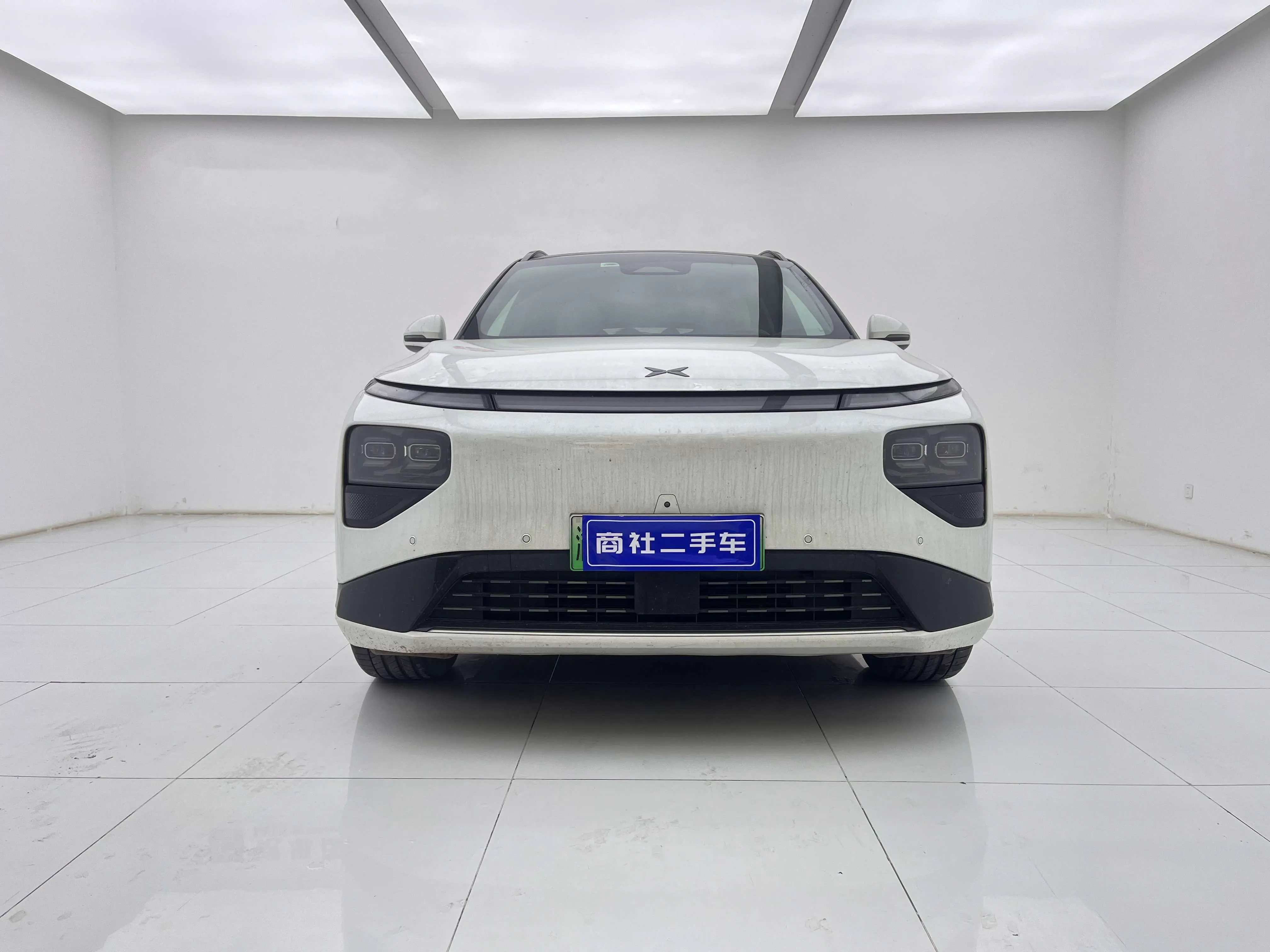 Xpeng G9  из Китая