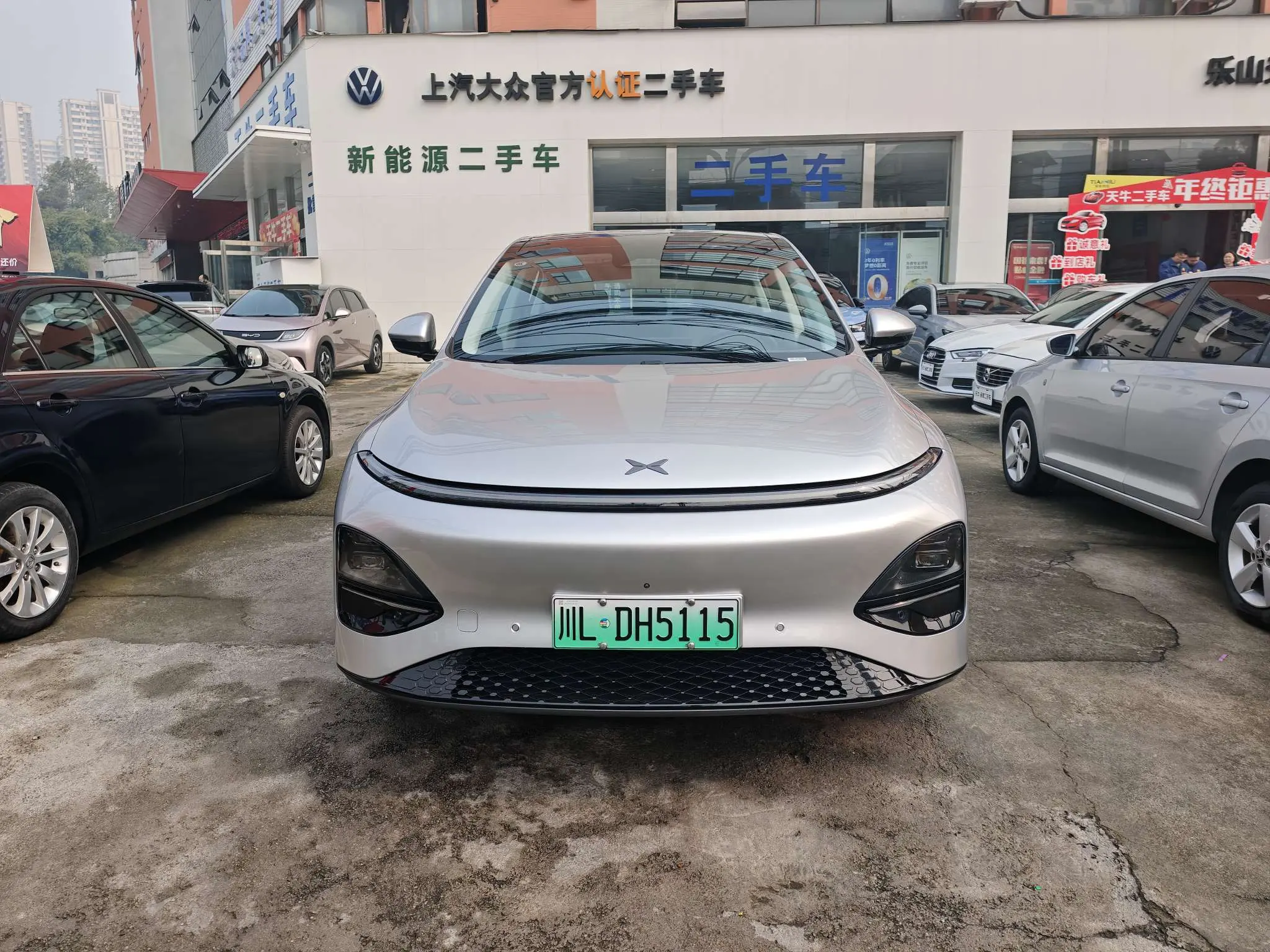 Xpeng G6  из Китая