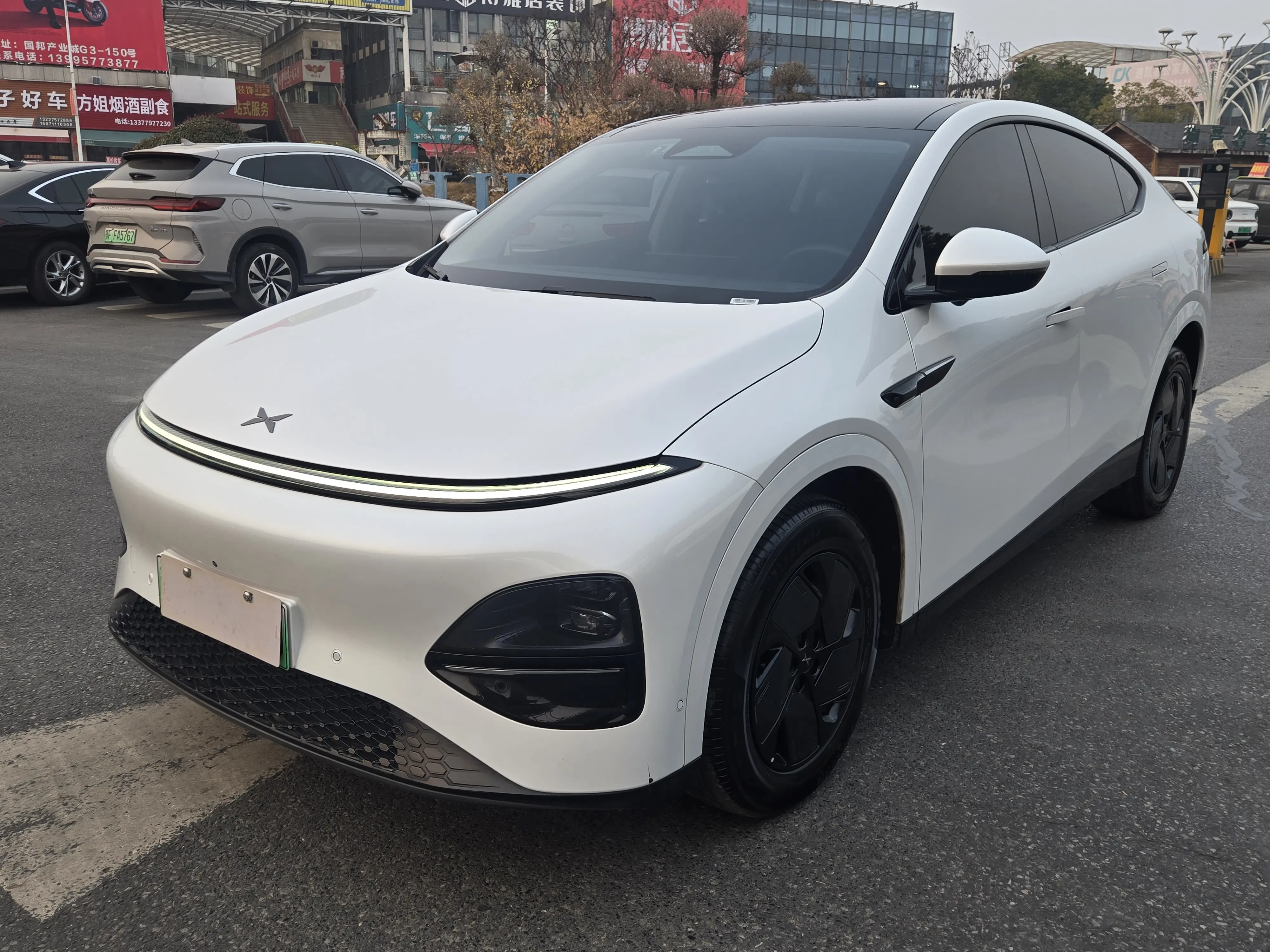 Xpeng G6  из Китая