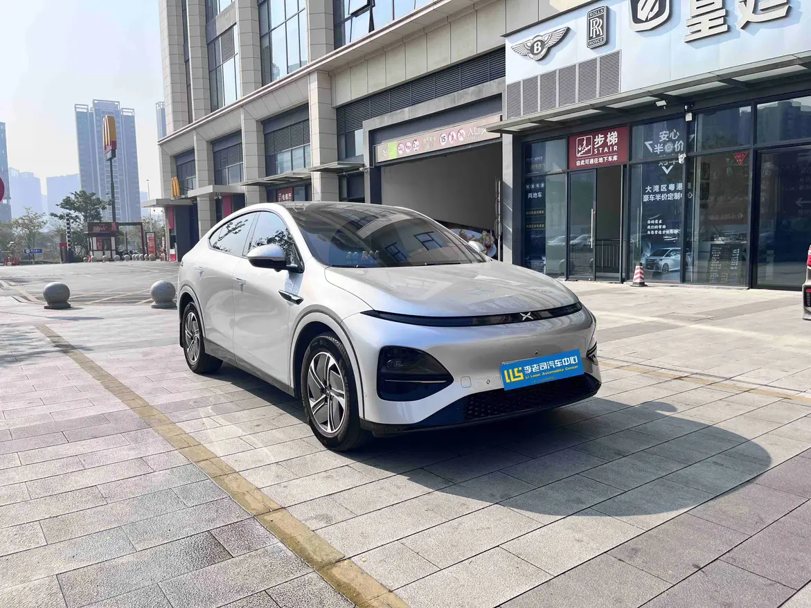 Xpeng G6  из Китая