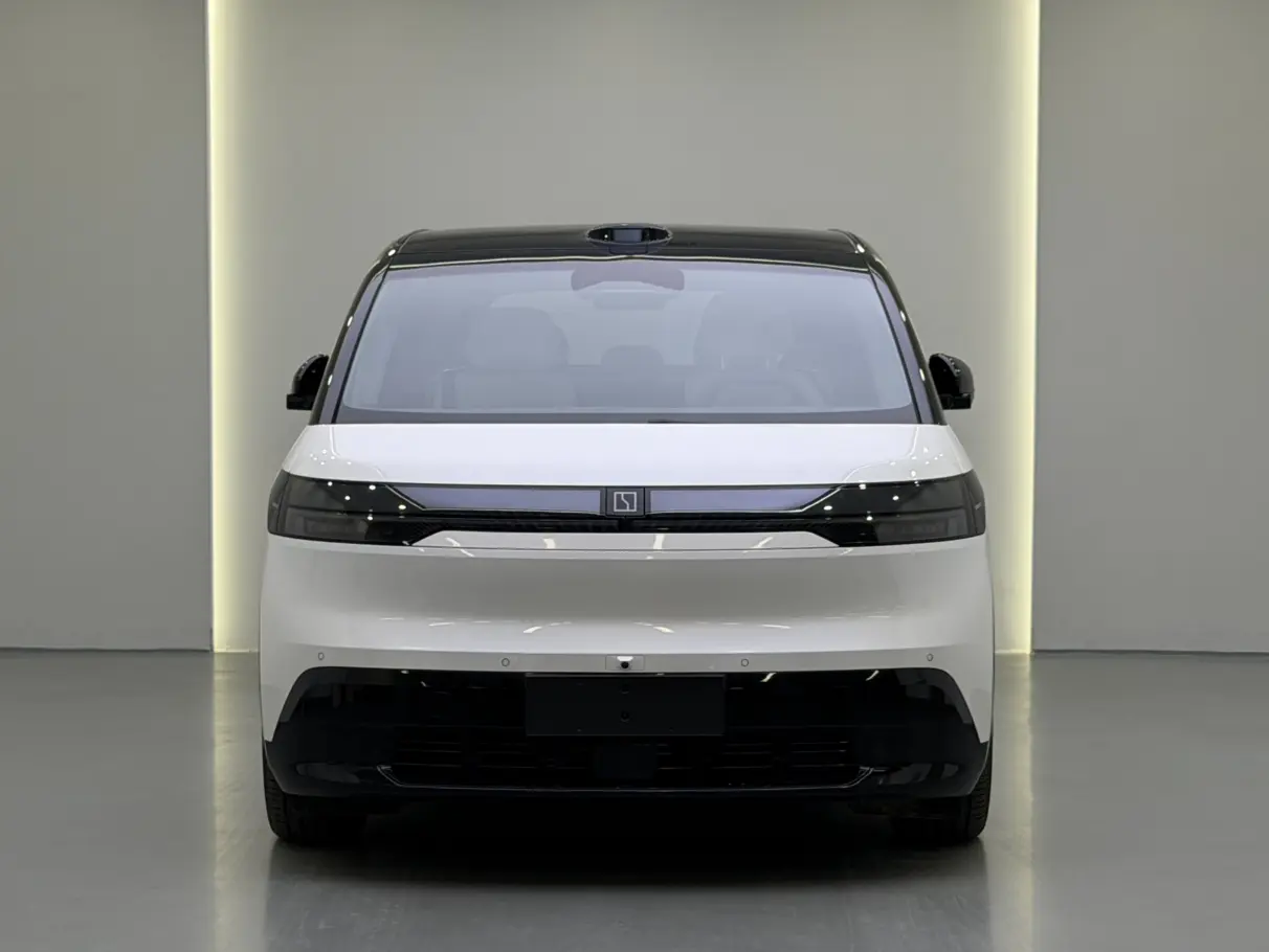 ZEEKR MIX  из Китая