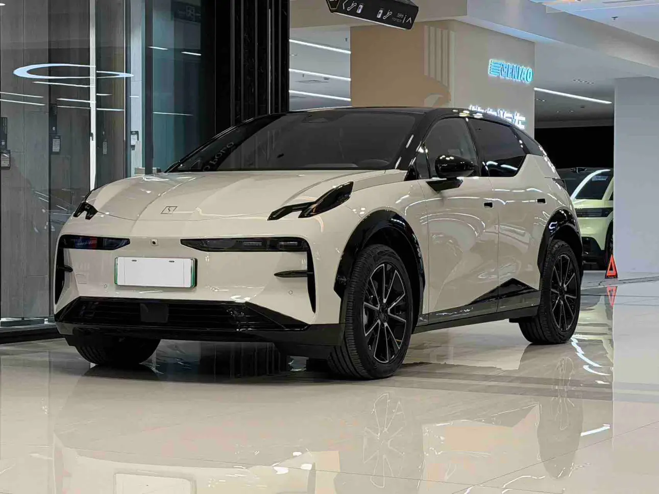 ZEEKR X  из Китая