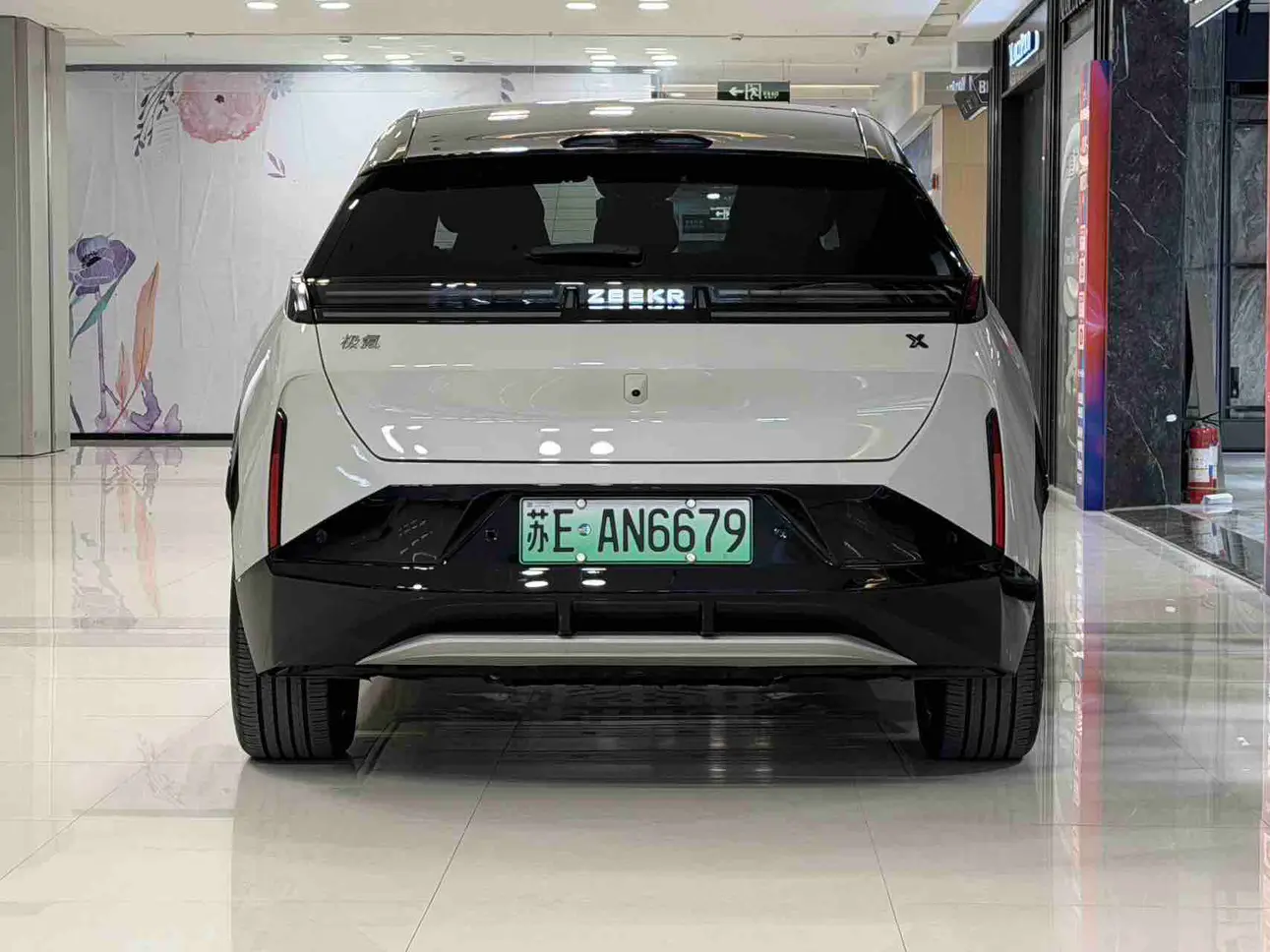 ZEEKR X  из Китая