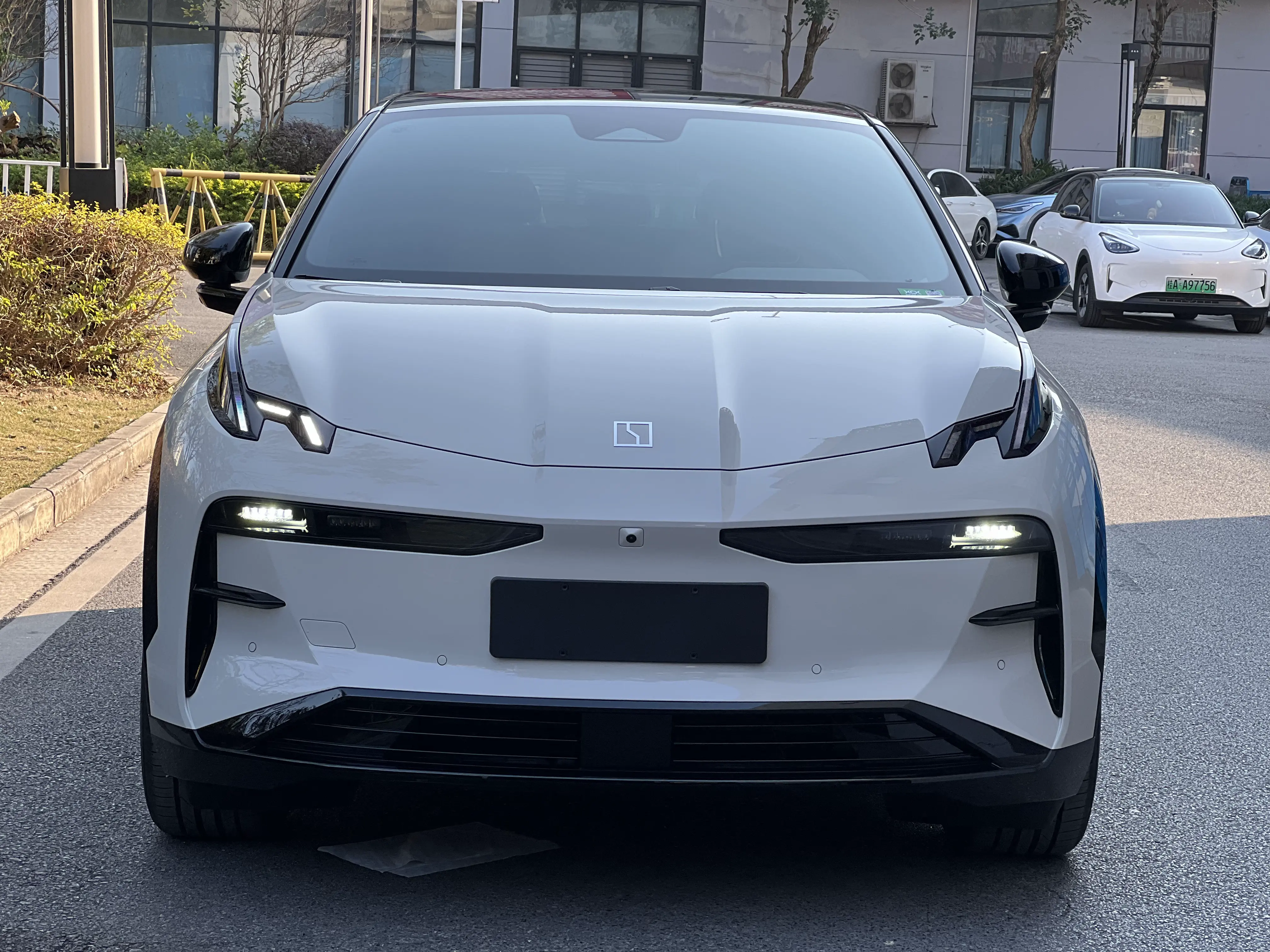 ZEEKR X  из Китая