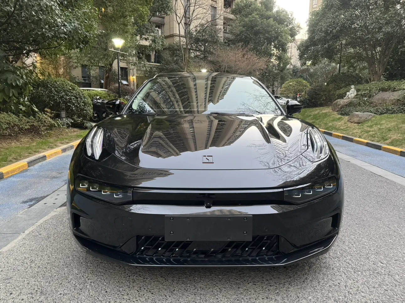 ZEEKR 001  из Китая