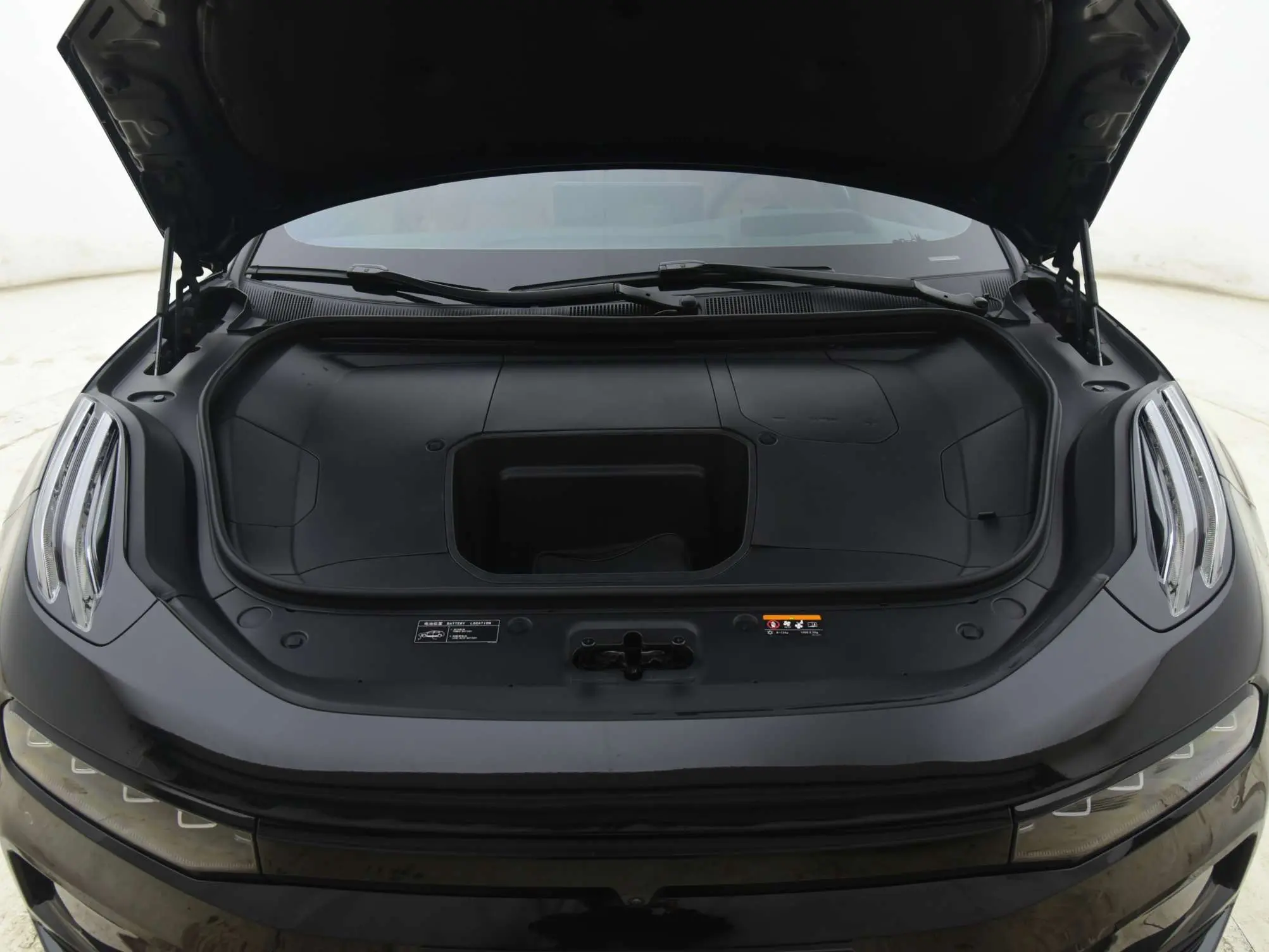 ZEEKR 001  из Китая