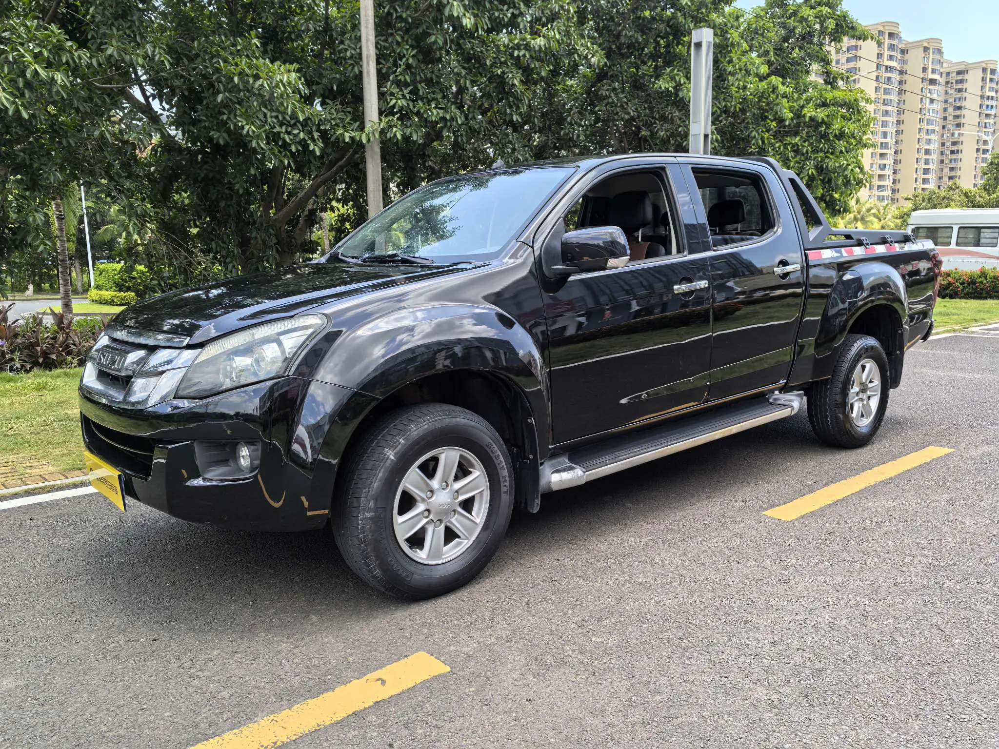 Isuzu Suzutaku  из Китая