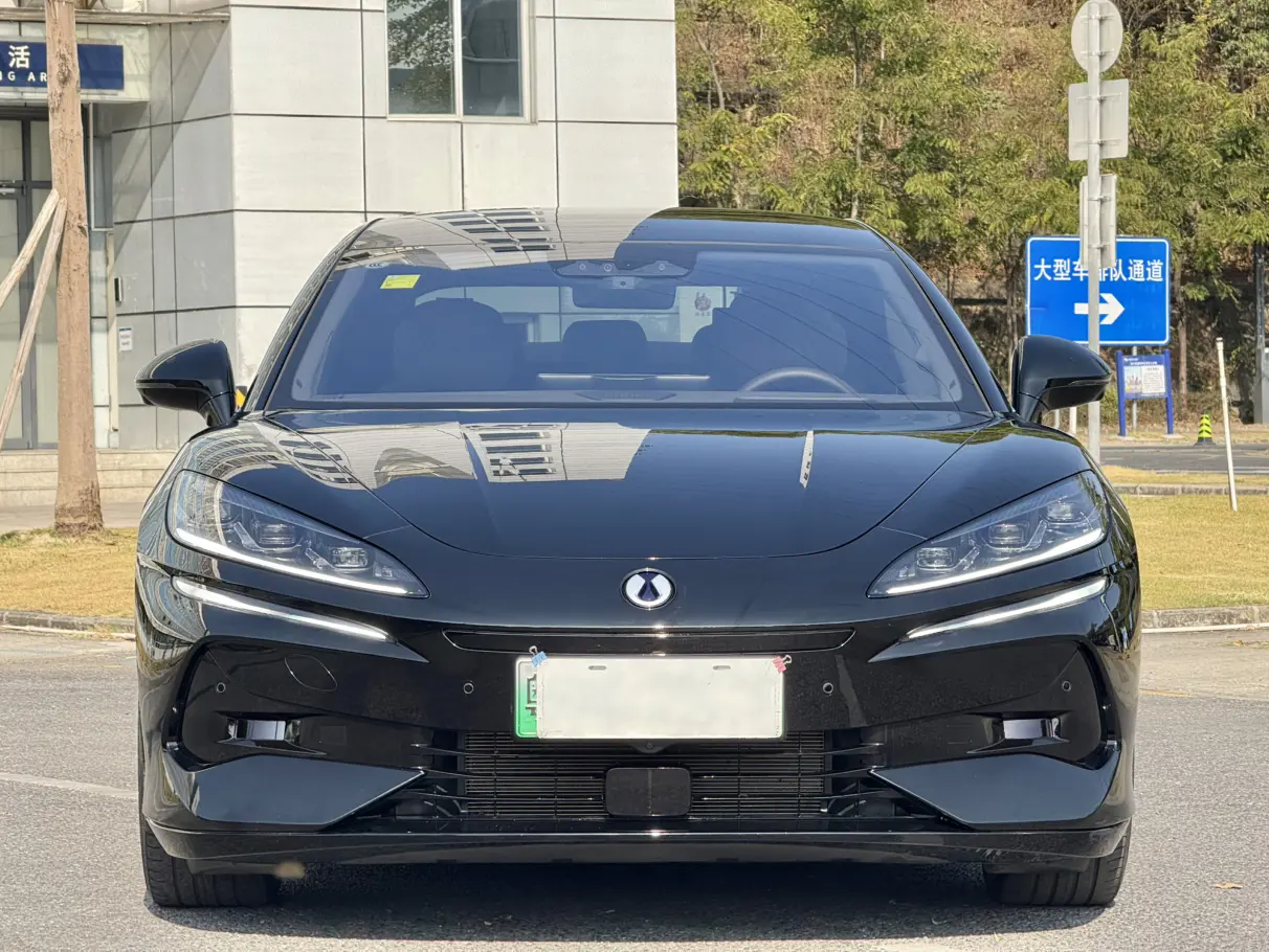 Denza Tengzhong Z9 DM  из Китая