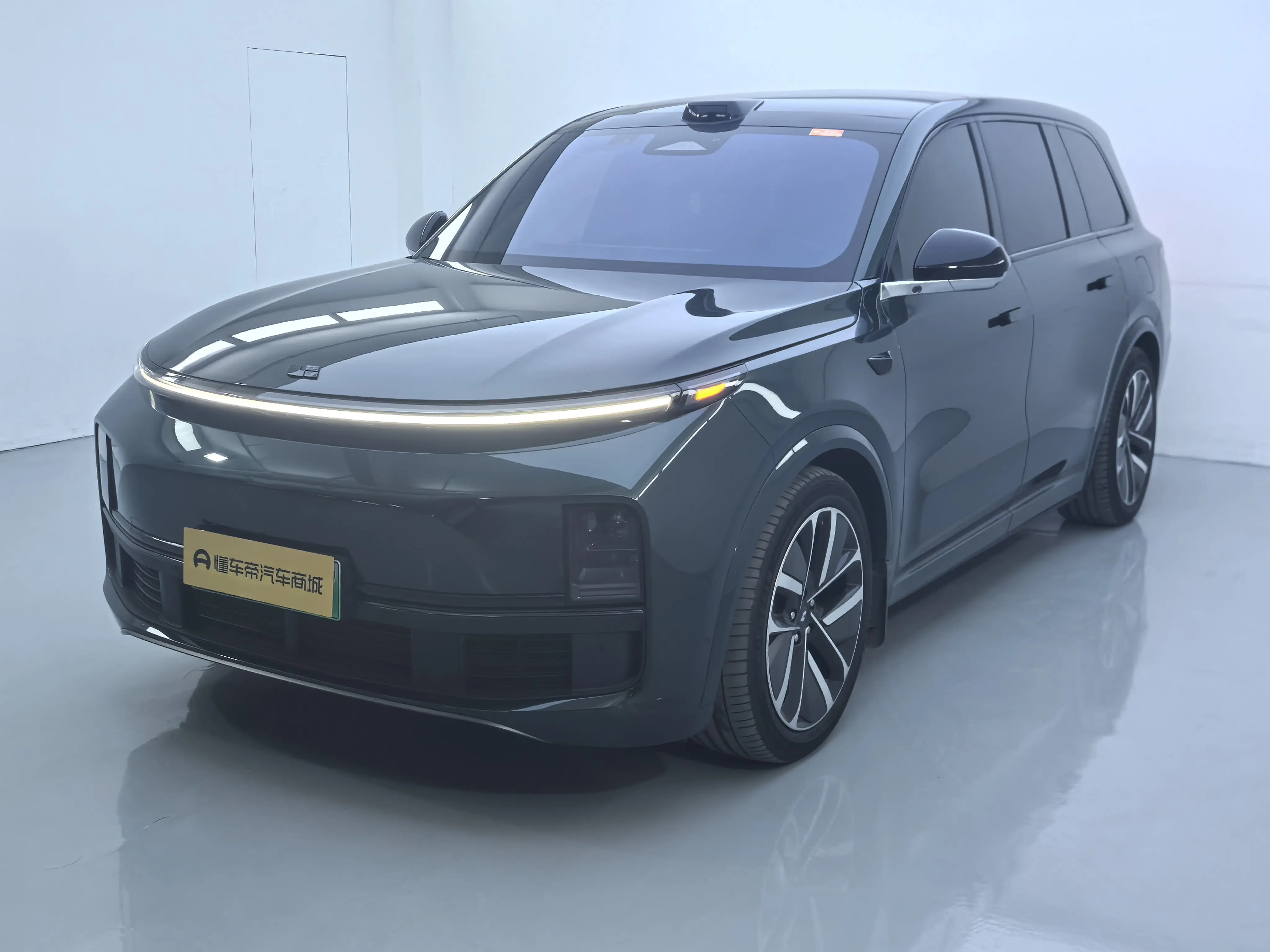 Li L9 (Ideal L9)  из Китая