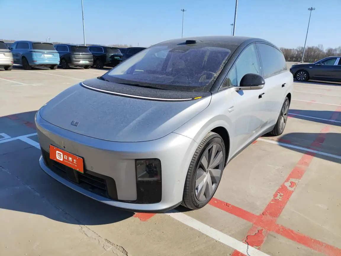 Li Ideal i8  из Китая