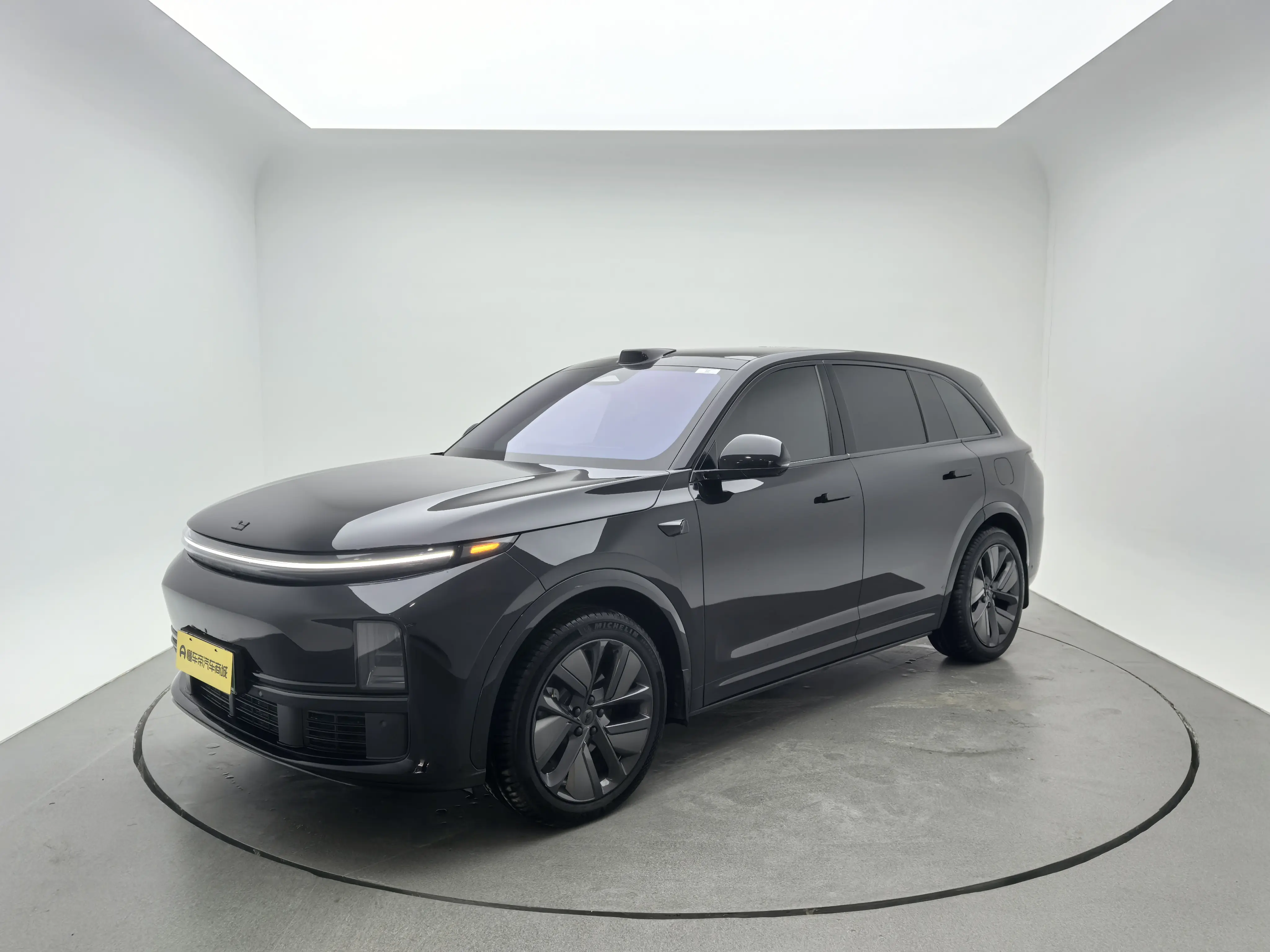 Li L7 (Ideal L7)  из Китая