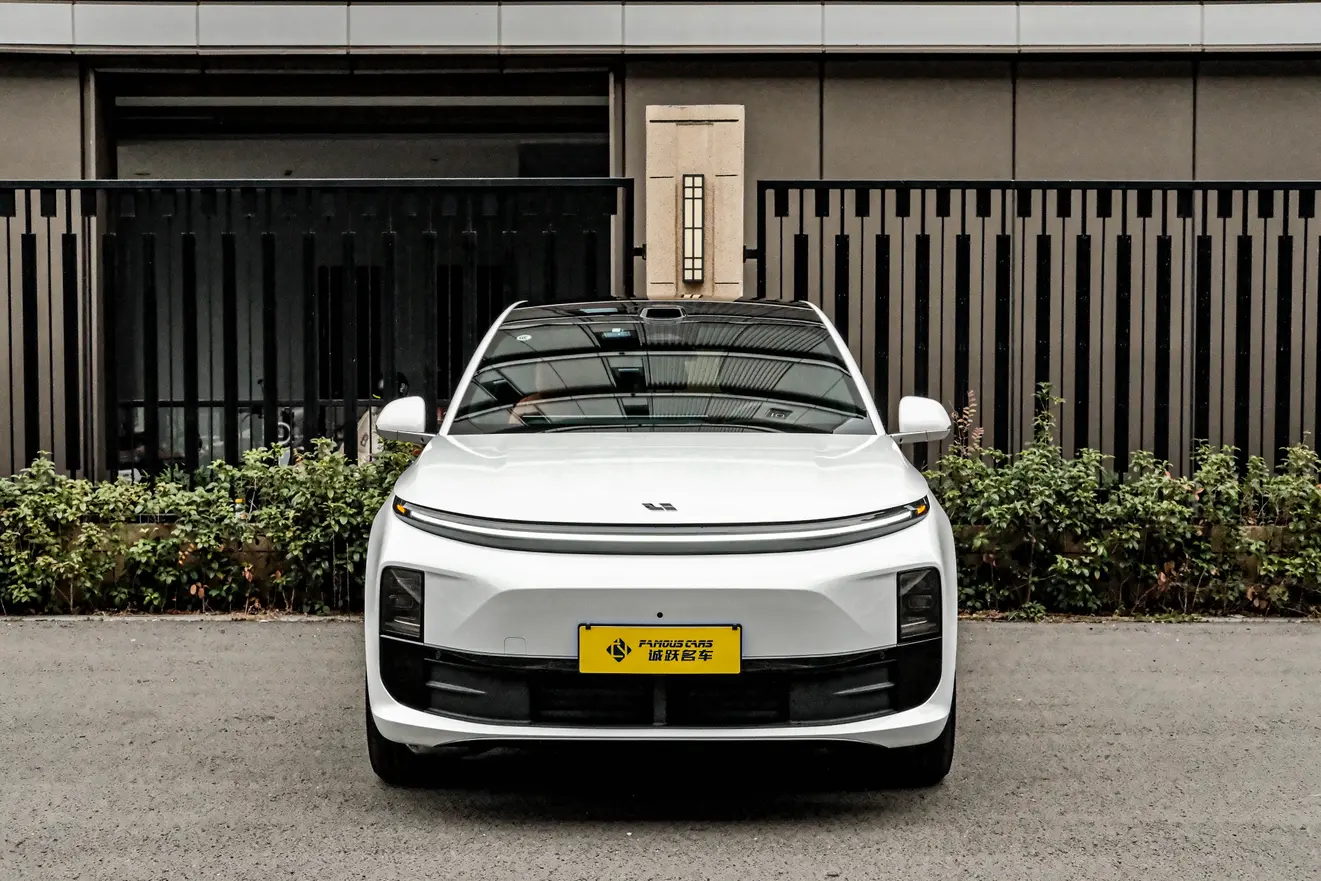 Li L6 (Ideal L6)  из Китая