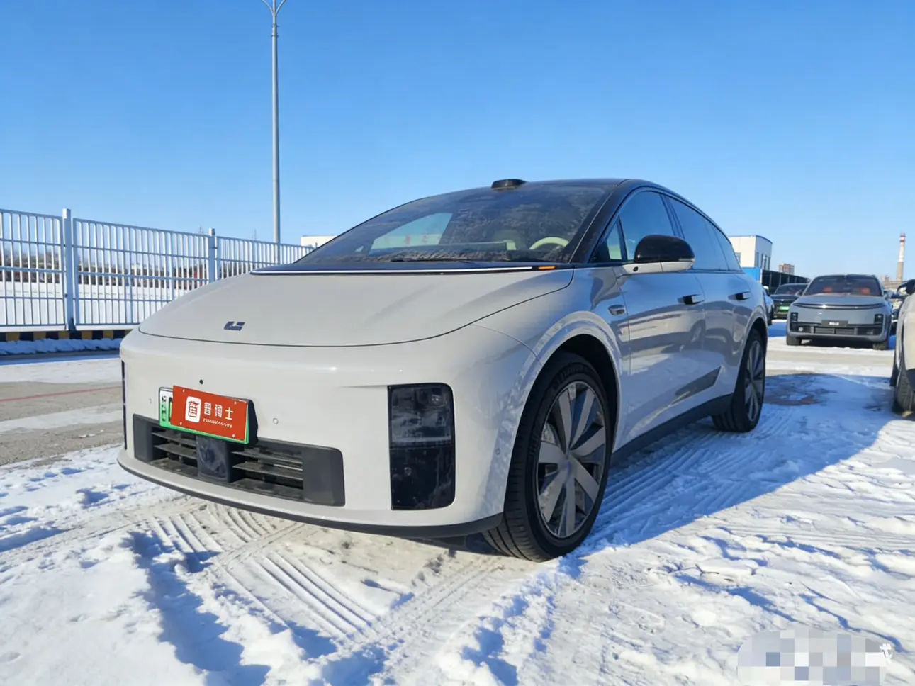 Li Ideal i6  из Китая