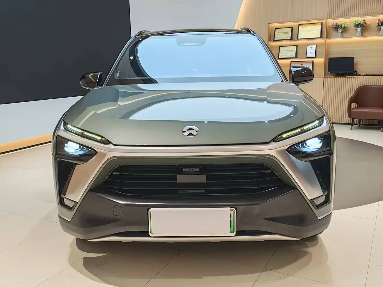 NIO ES8  из Китая