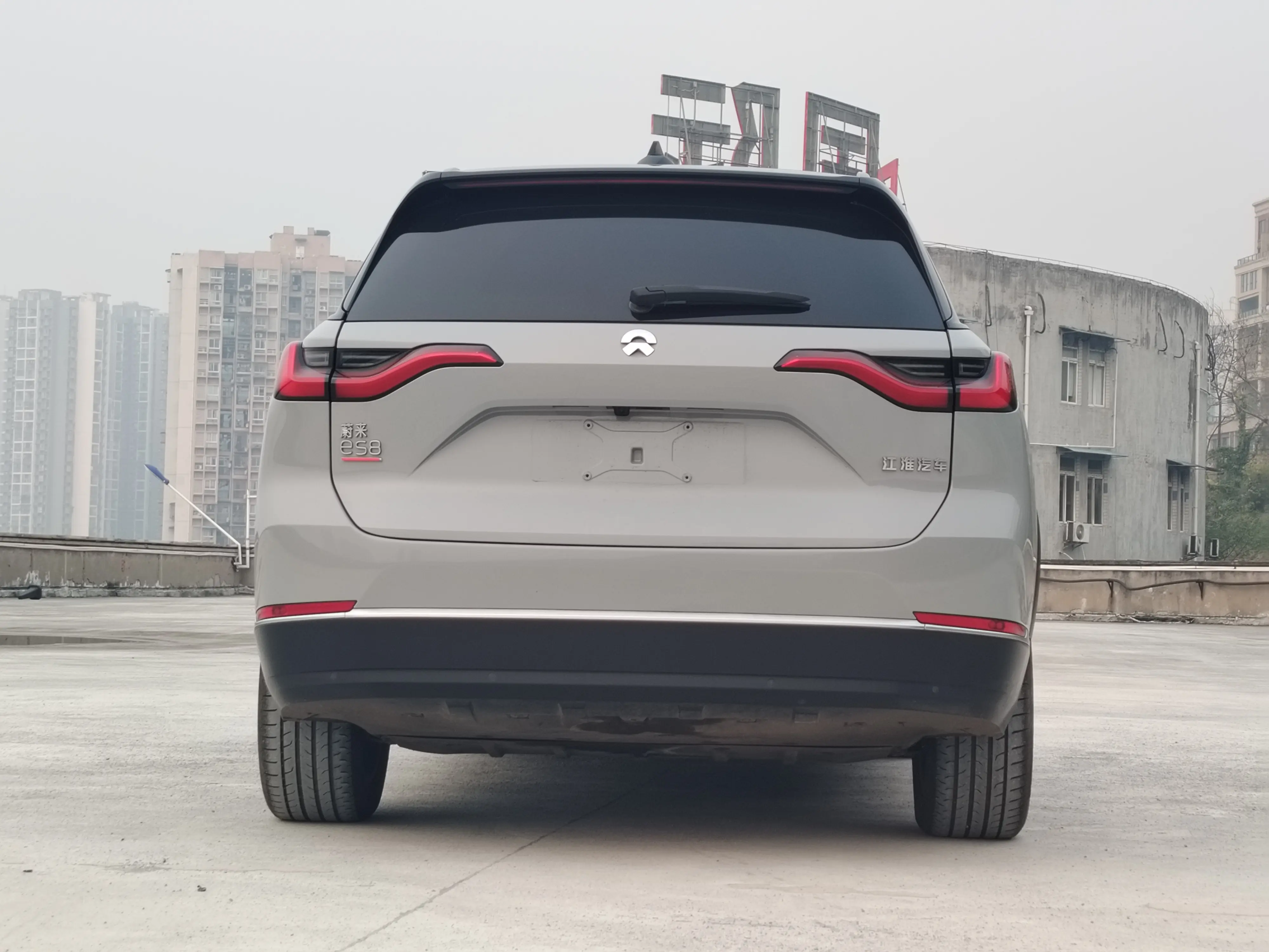 NIO ES8  из Китая