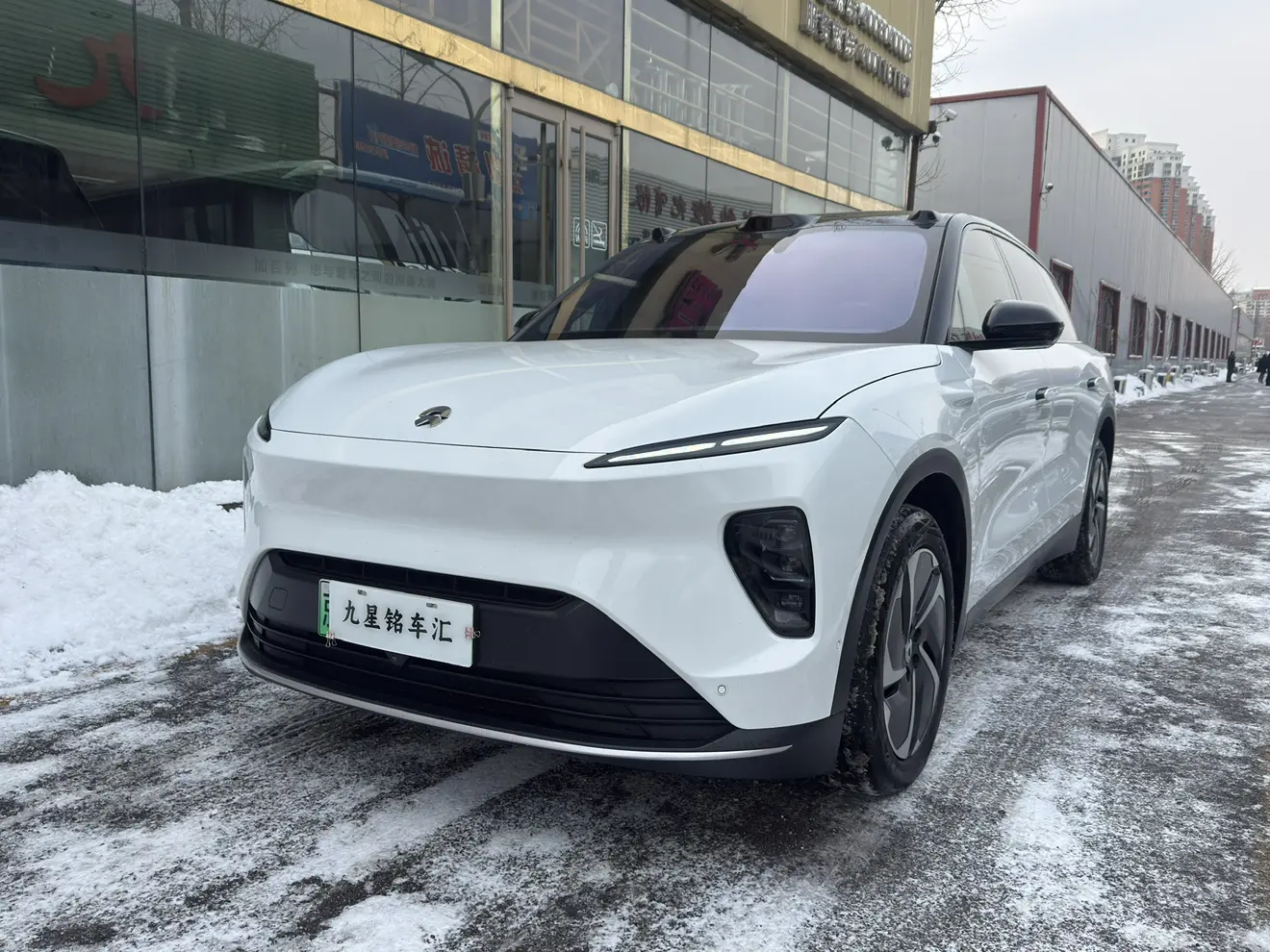NIO ES8  из Китая