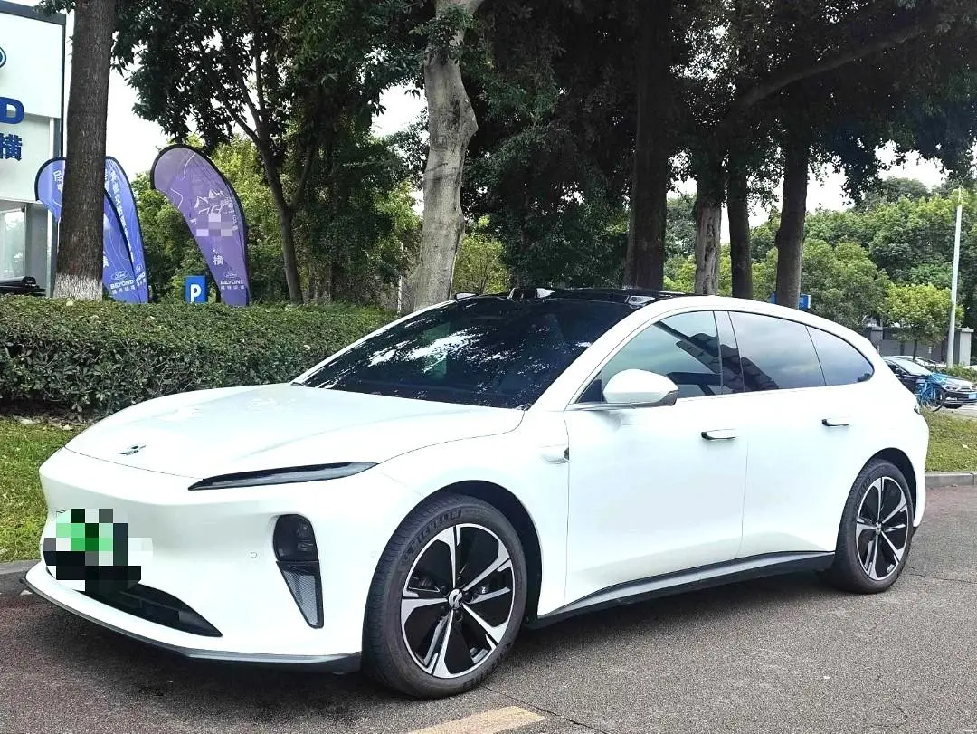 NIO ET5T  из Китая