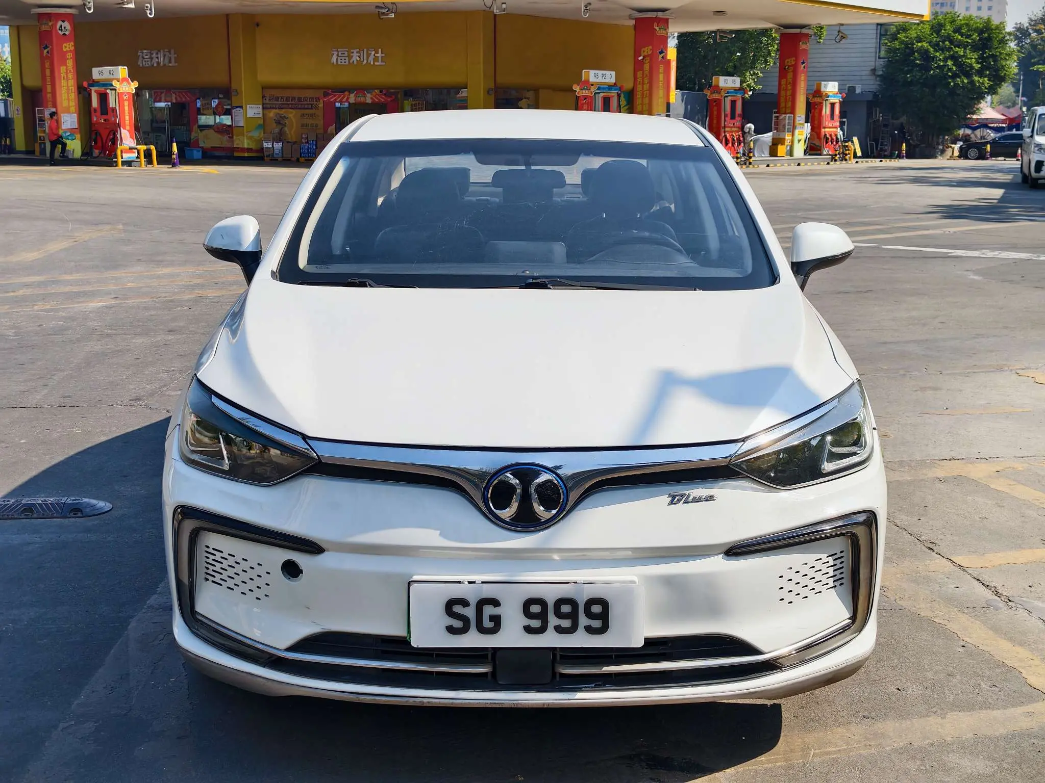 BAIC Beijing EU5  из Китая