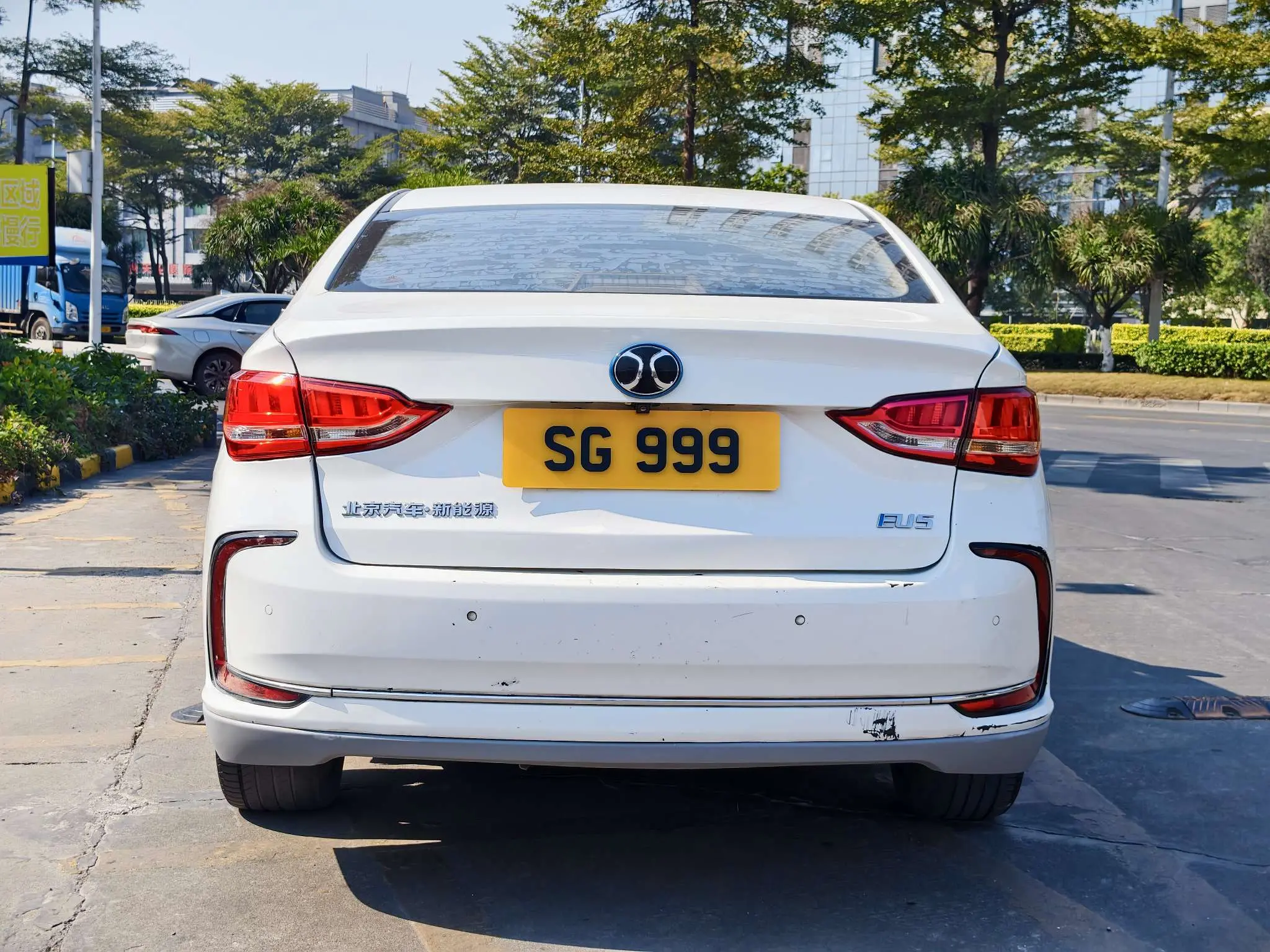 BAIC Beijing EU5  из Китая