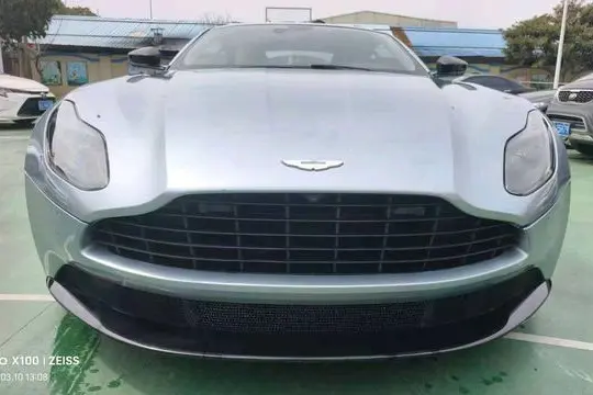 Aston Martin DB11  из Китая
