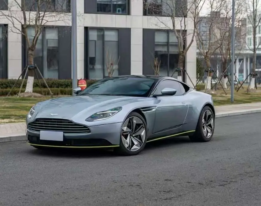 Aston Martin DB11  из Китая