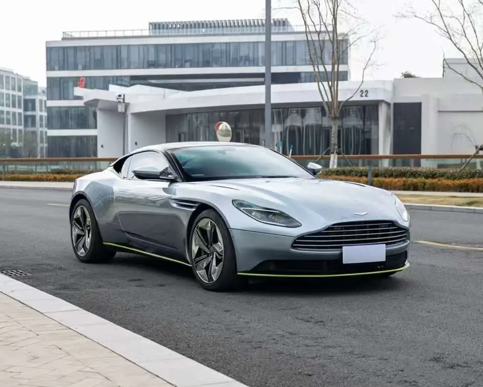 Aston Martin DB11  из Китая