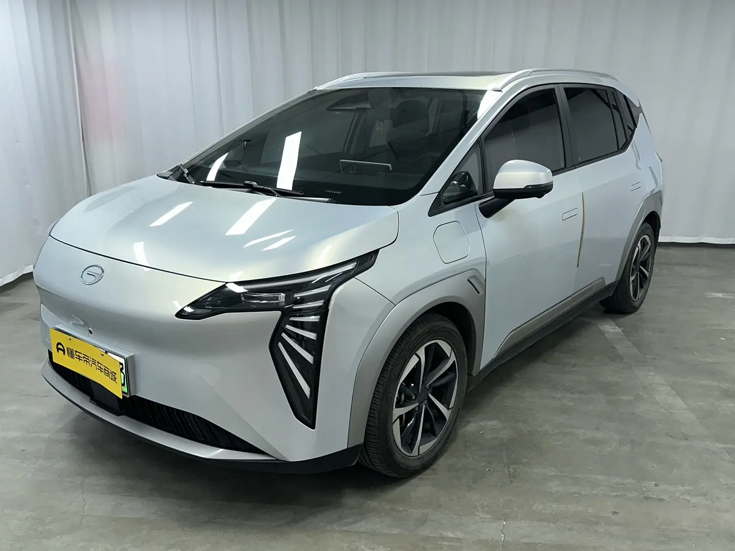 AION Y  из Китая