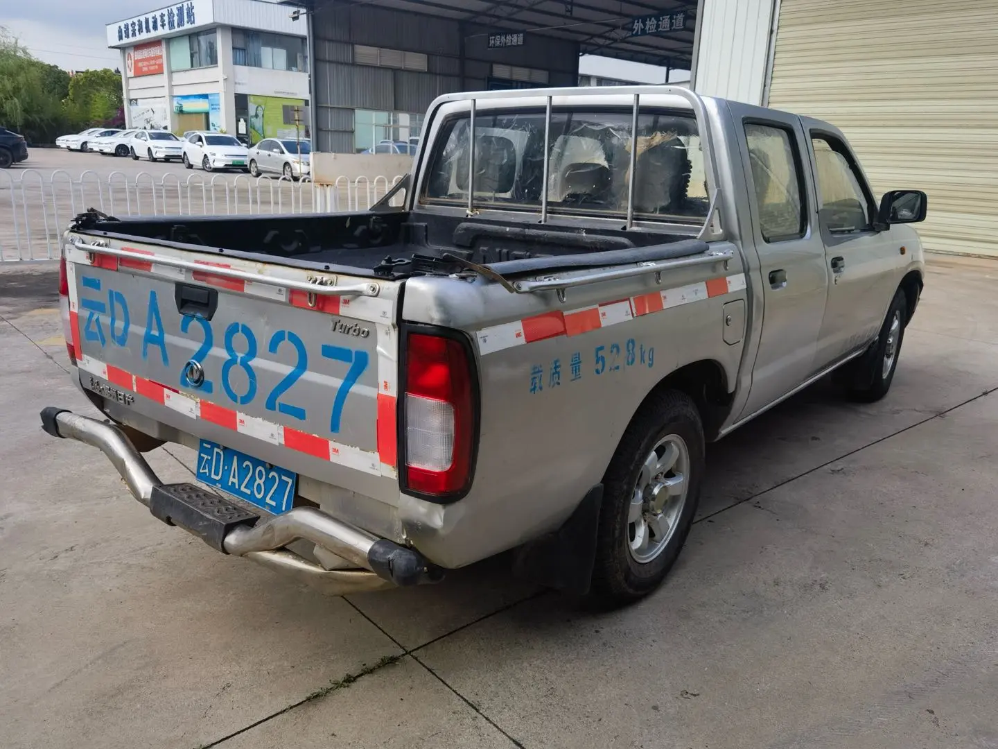 Dongfeng Ruiqi  из Китая