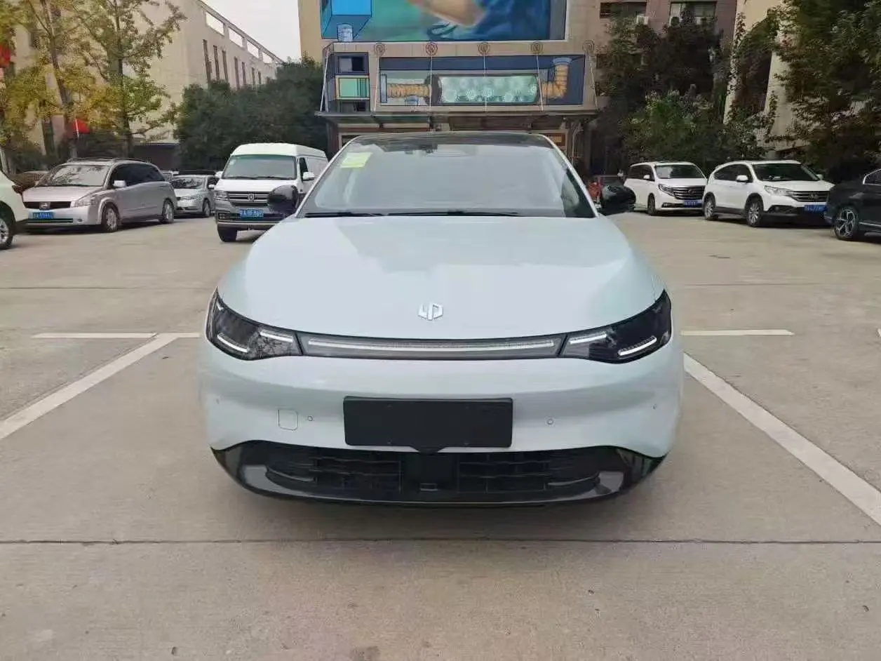 Leapmotor Zero running C01  из Китая