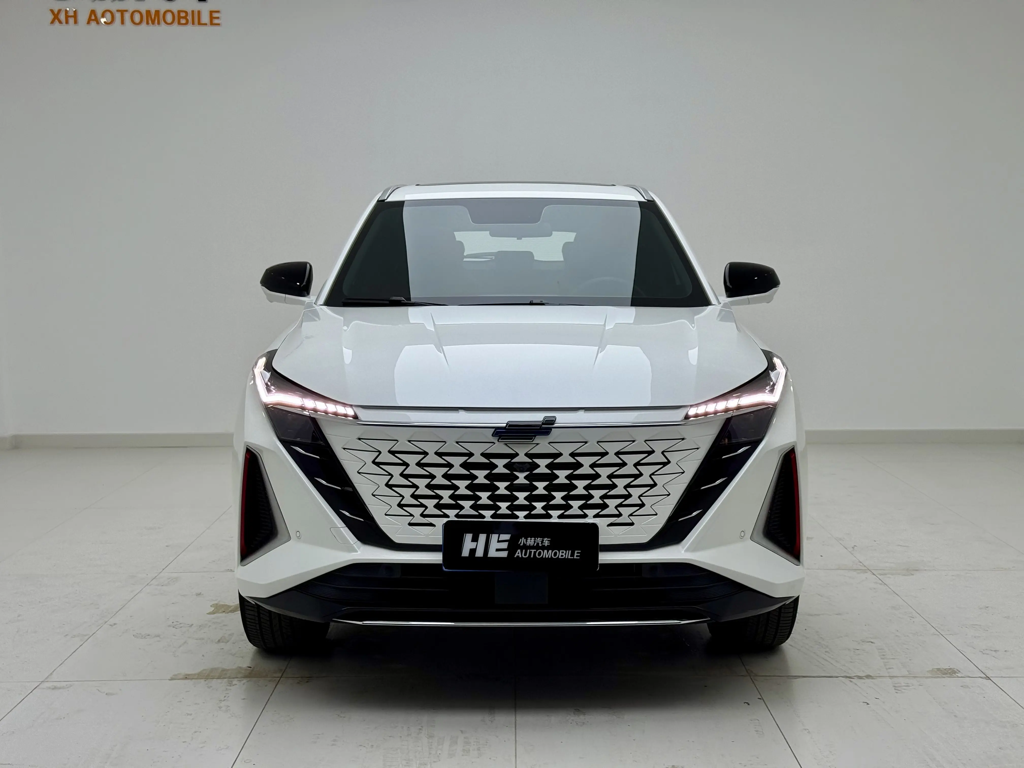 Oshan Changan Auchan Z6  из Китая