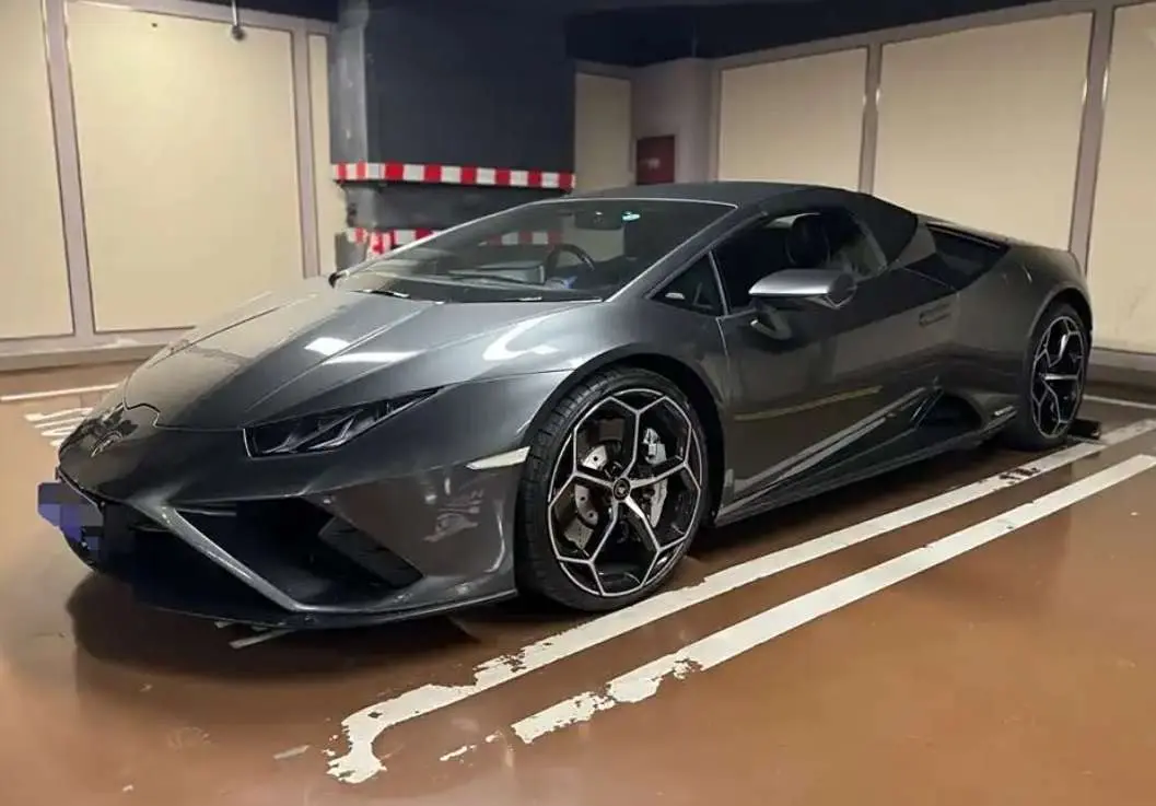 Lamborghini Huracán  из Китая