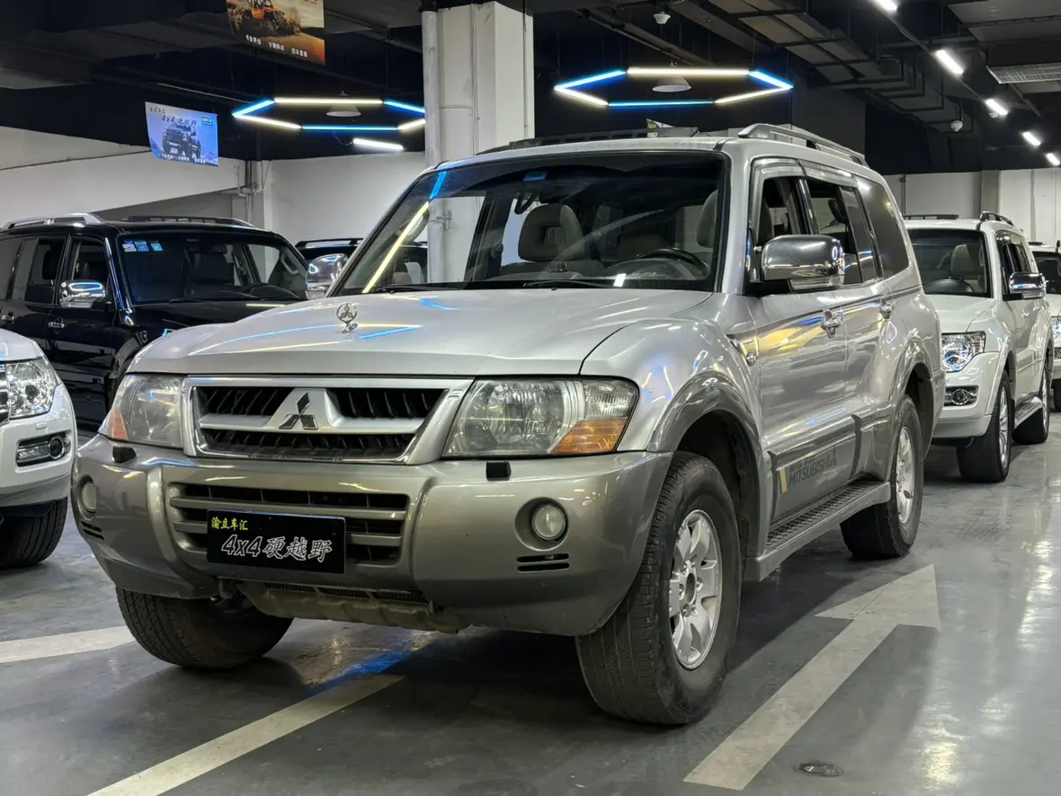 Mitsubishi Pajero  из Китая
