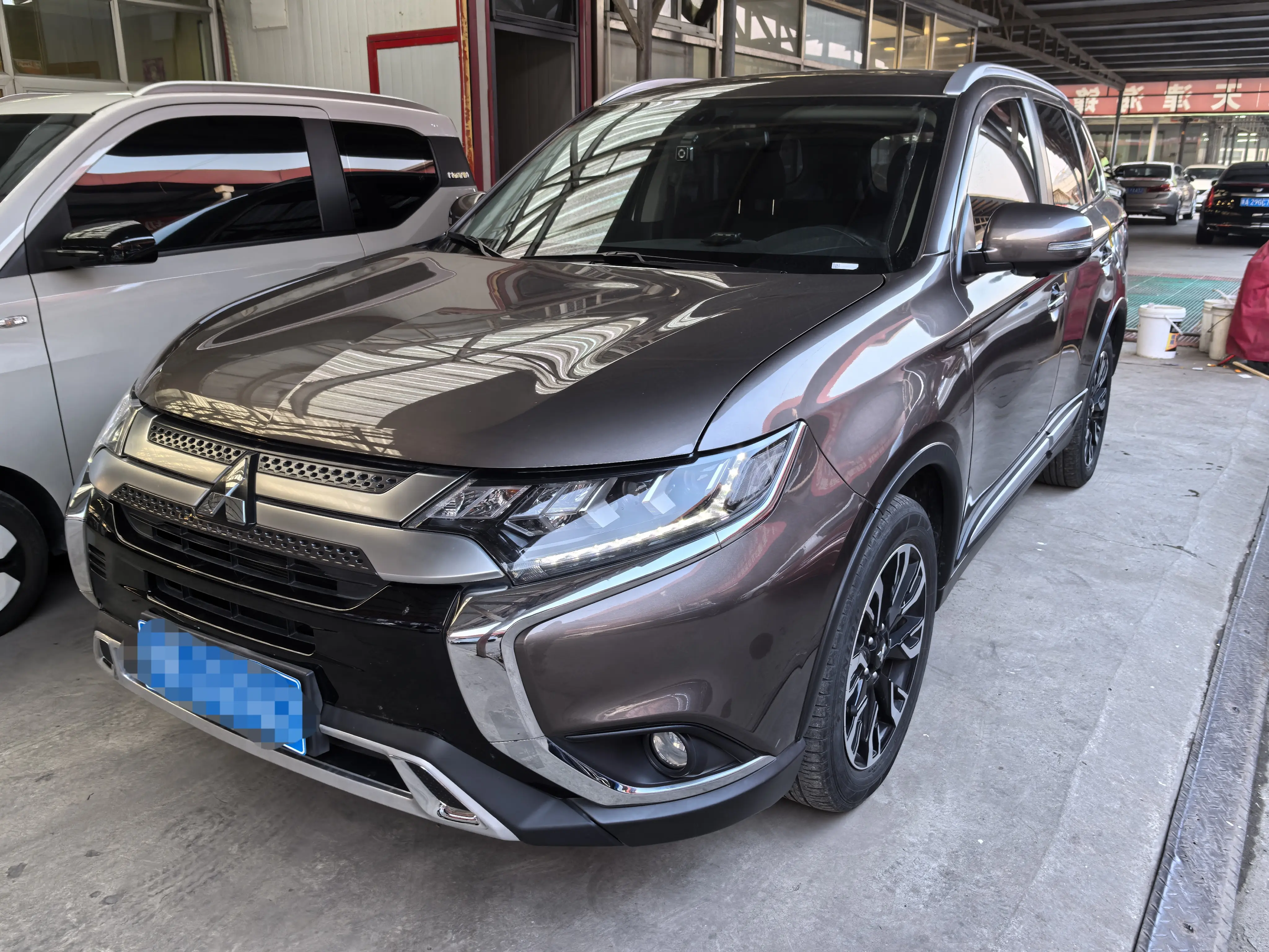 Mitsubishi Outlander  из Китая