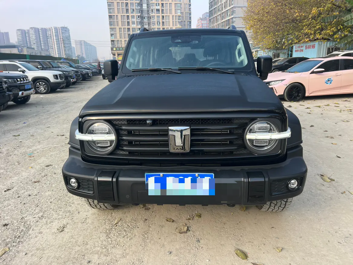 Tank 300  из Китая