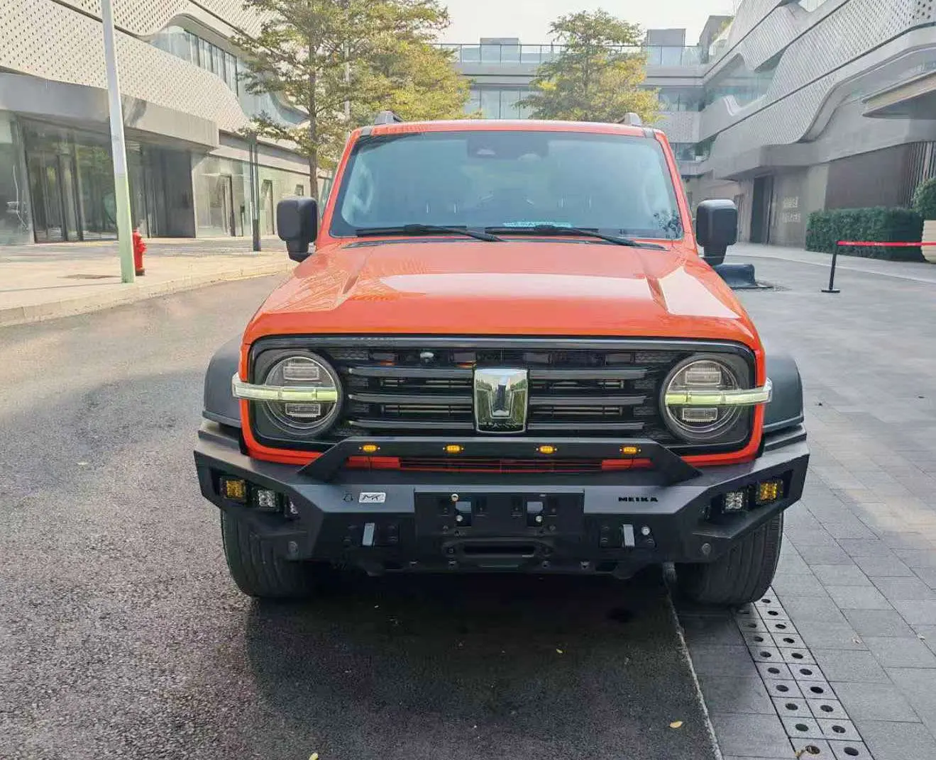 Tank 300  из Китая