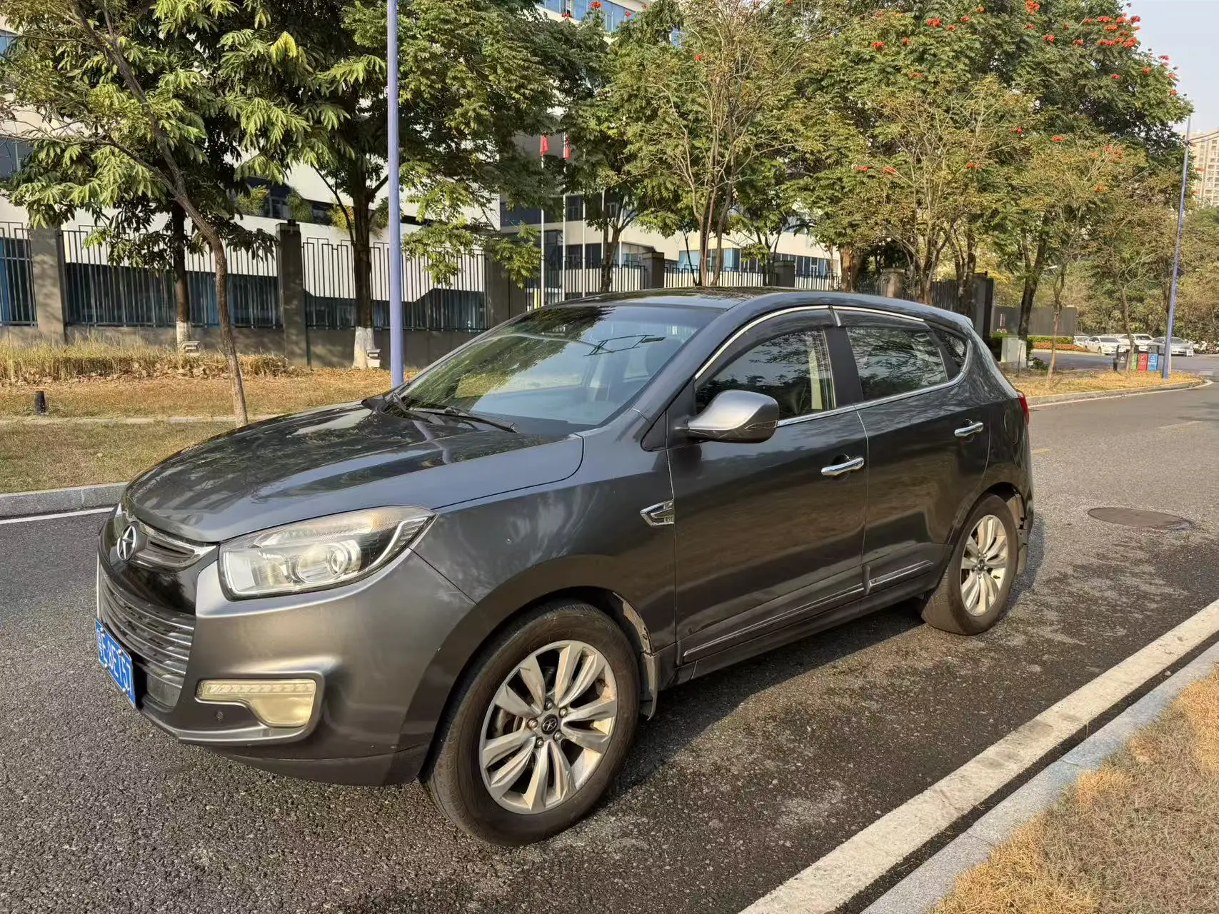 Jiangxi Ruifeng S5  из Китая