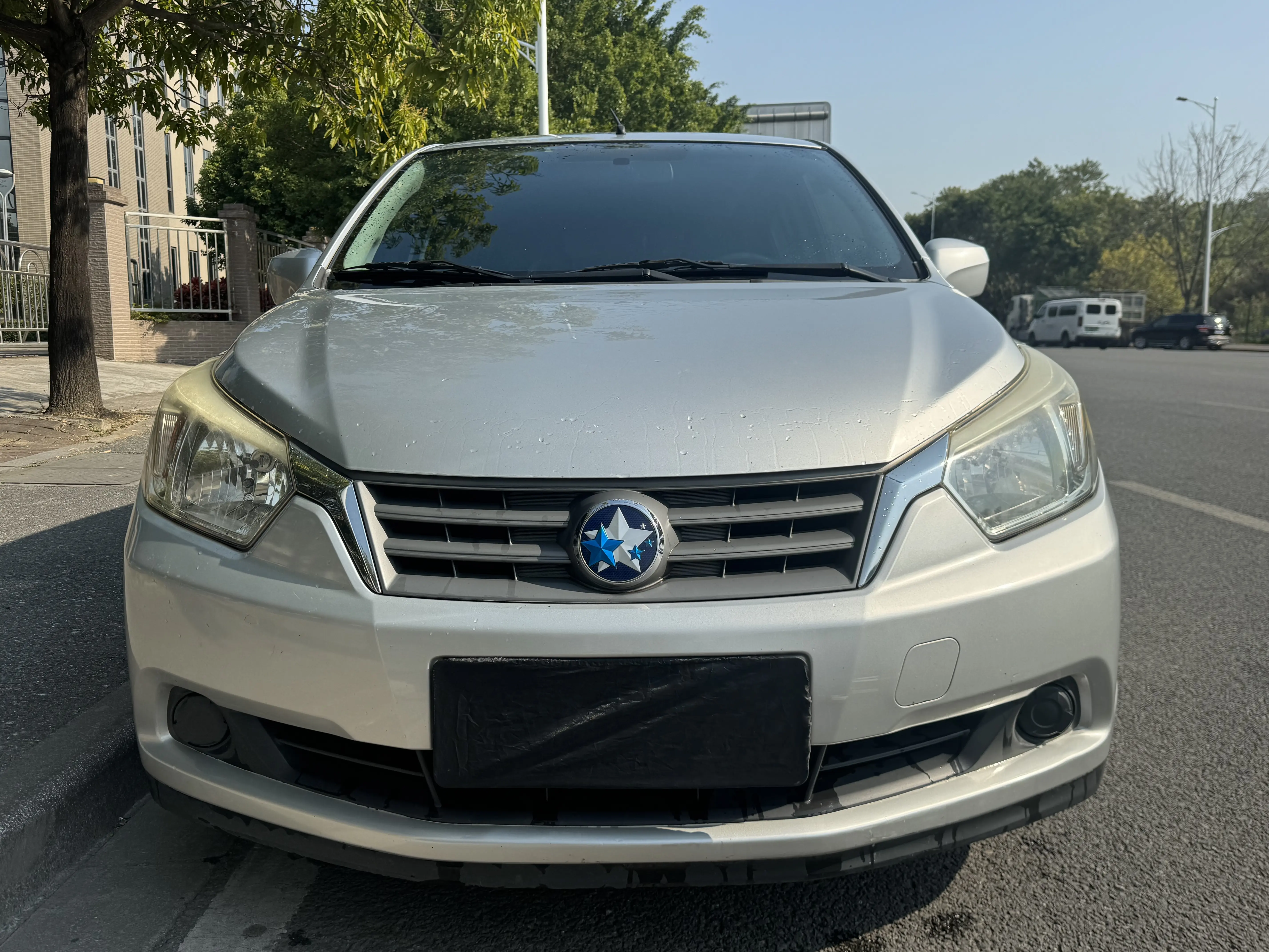 Kai Chen Venucia R50  из Китая