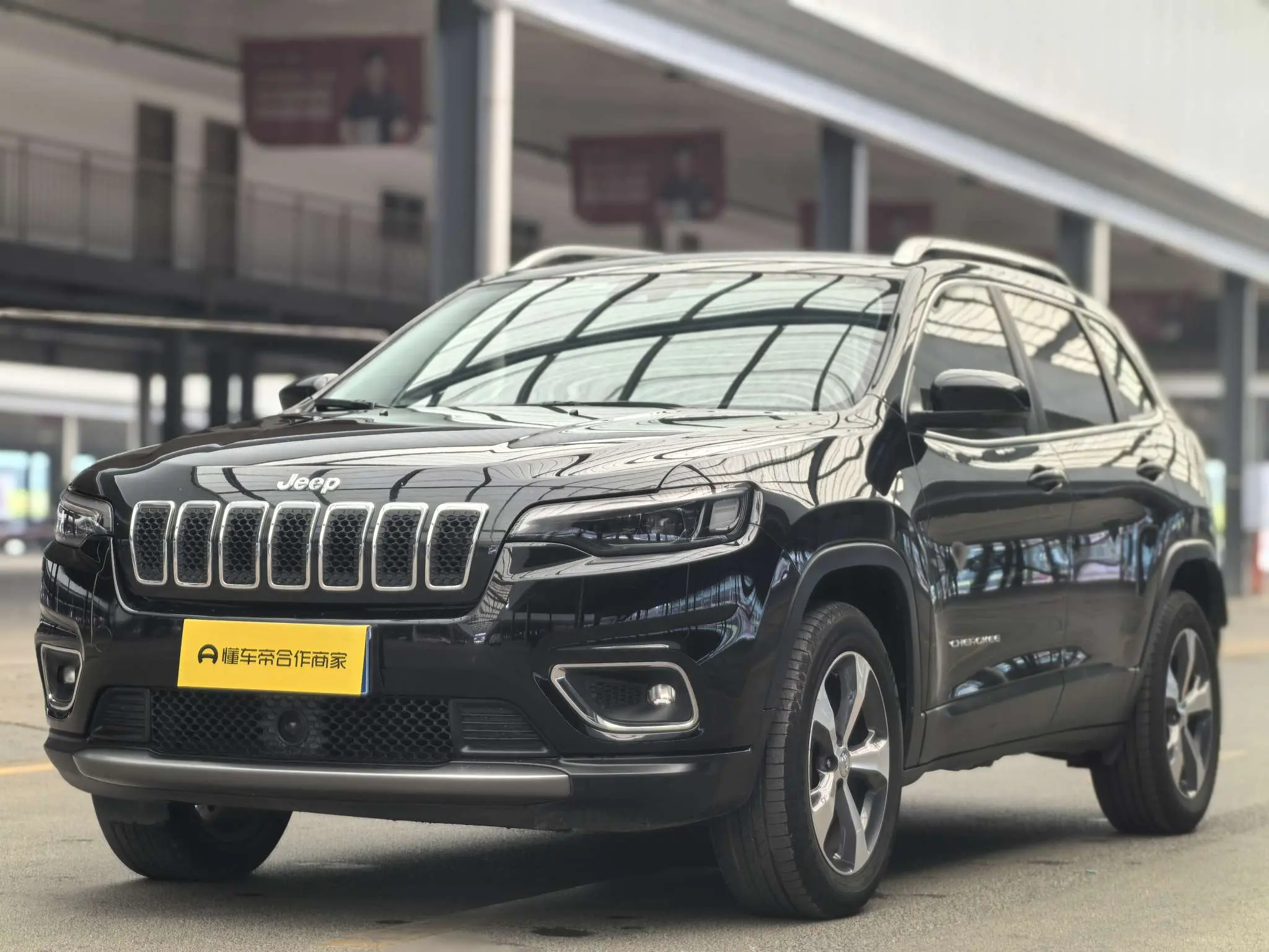 Jeep Cherokee  из Китая