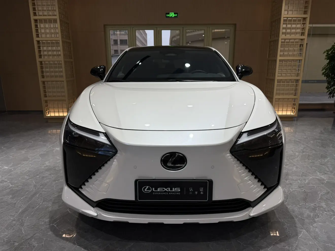 Lexus RZ  из Китая