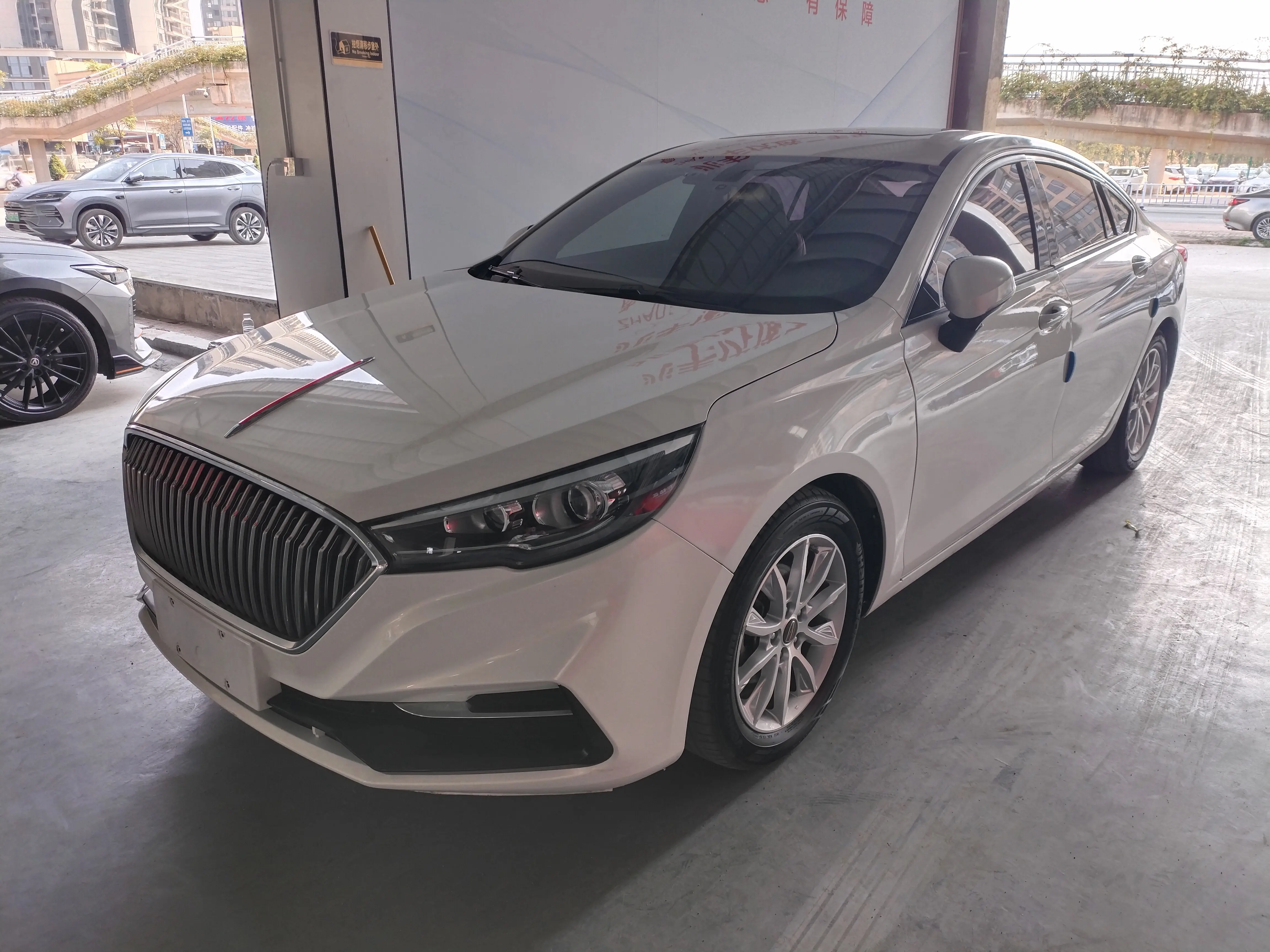 Hongqi H5 classic  из Китая