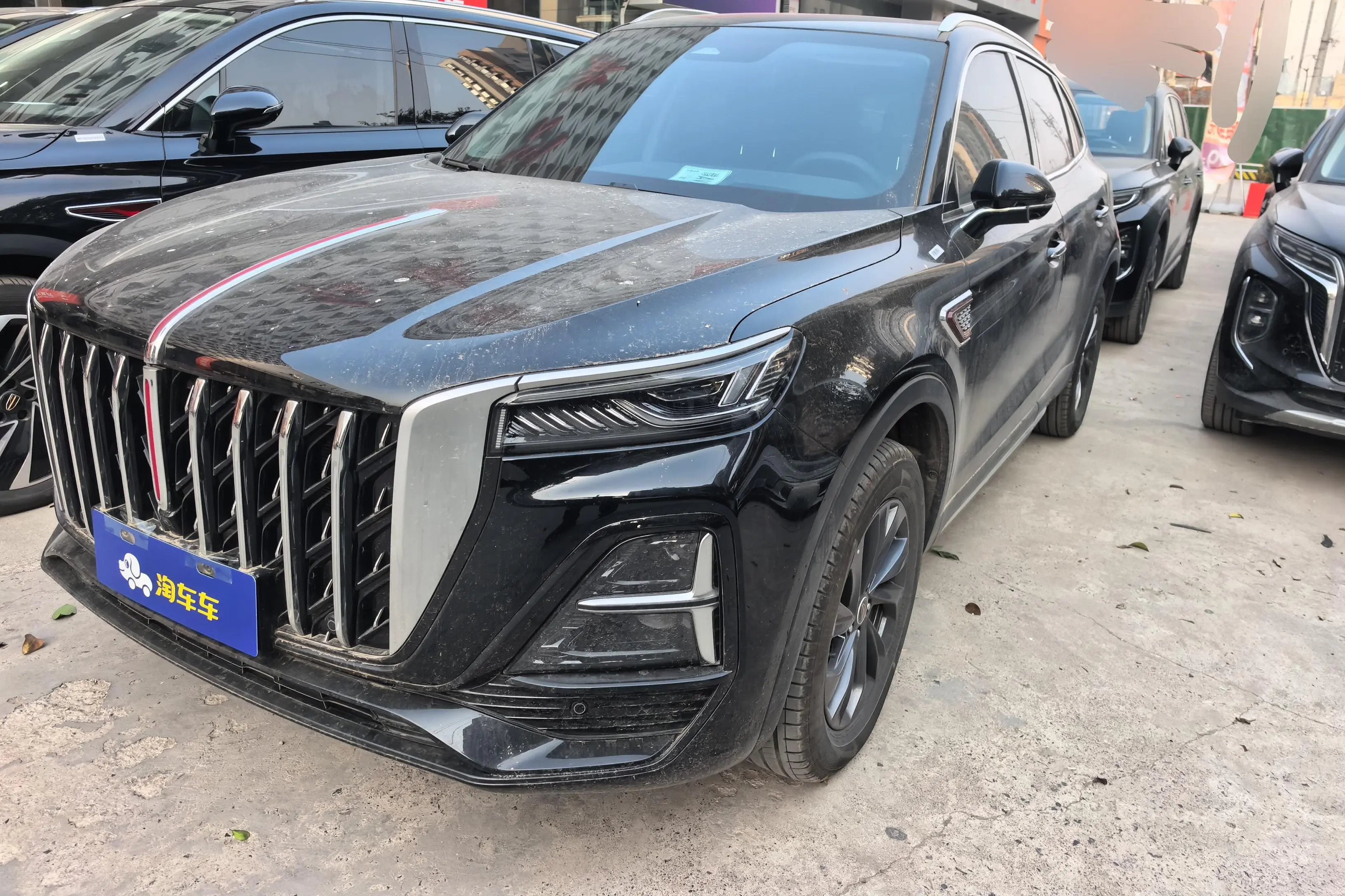 Hongqi HS5  из Китая