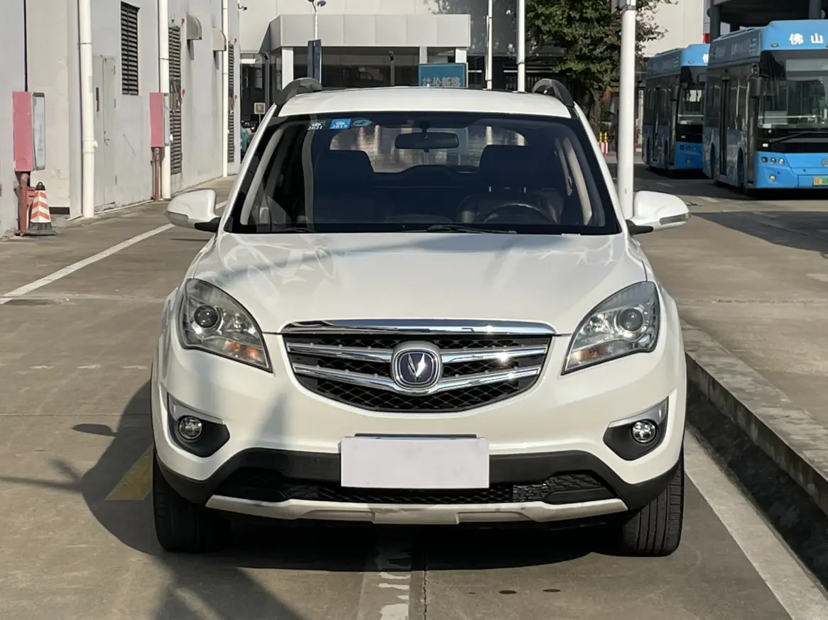 Changan CS35  из Китая
