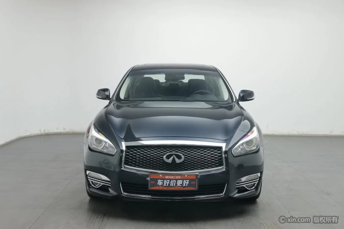 Infiniti Q70  из Китая