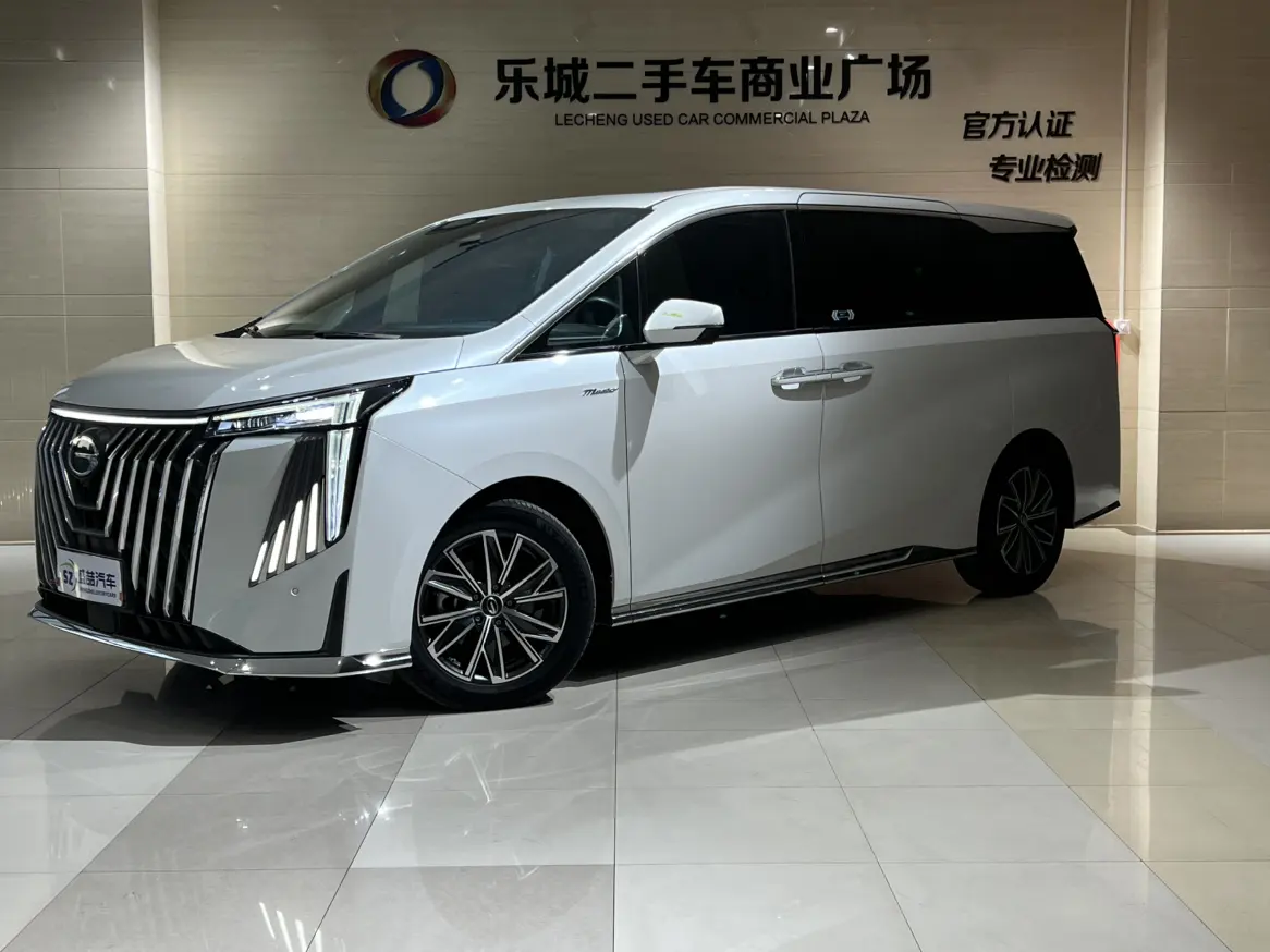 GAC Trumpchi M8  из Китая