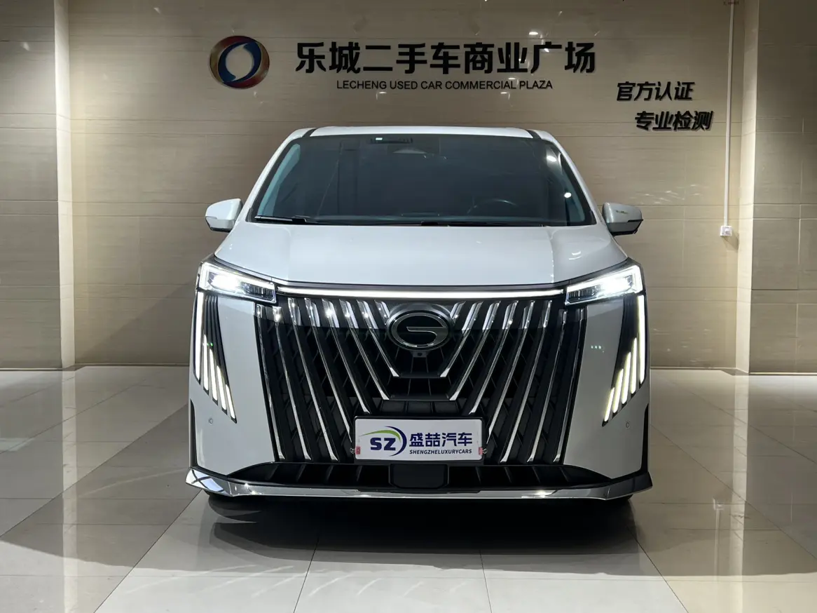 GAC Trumpchi M8  из Китая