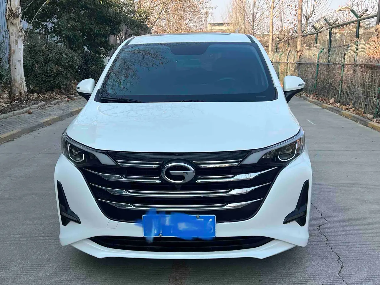 GAC Trumpchi M6  из Китая