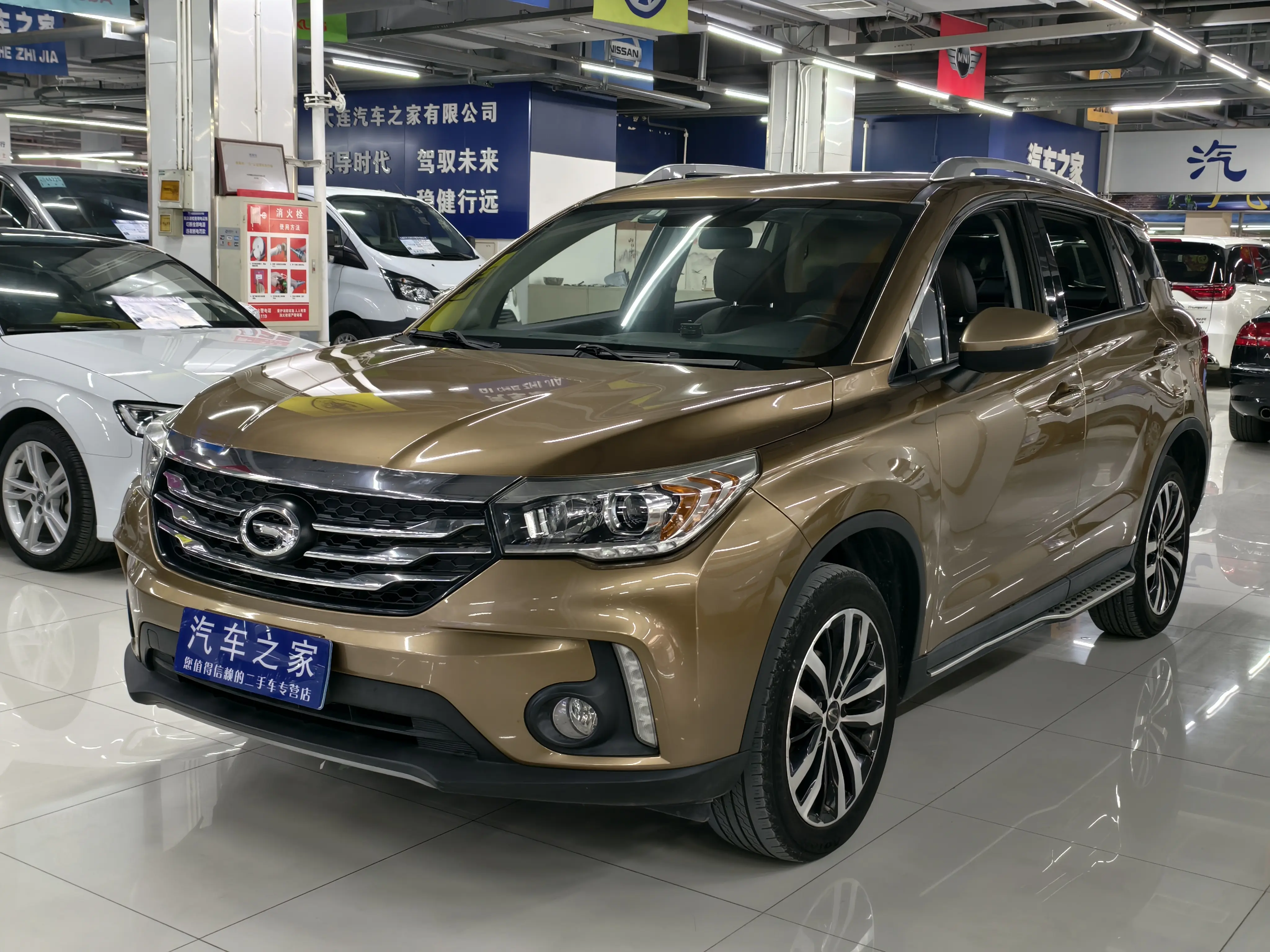 GAC Trumpchi GS4  из Китая