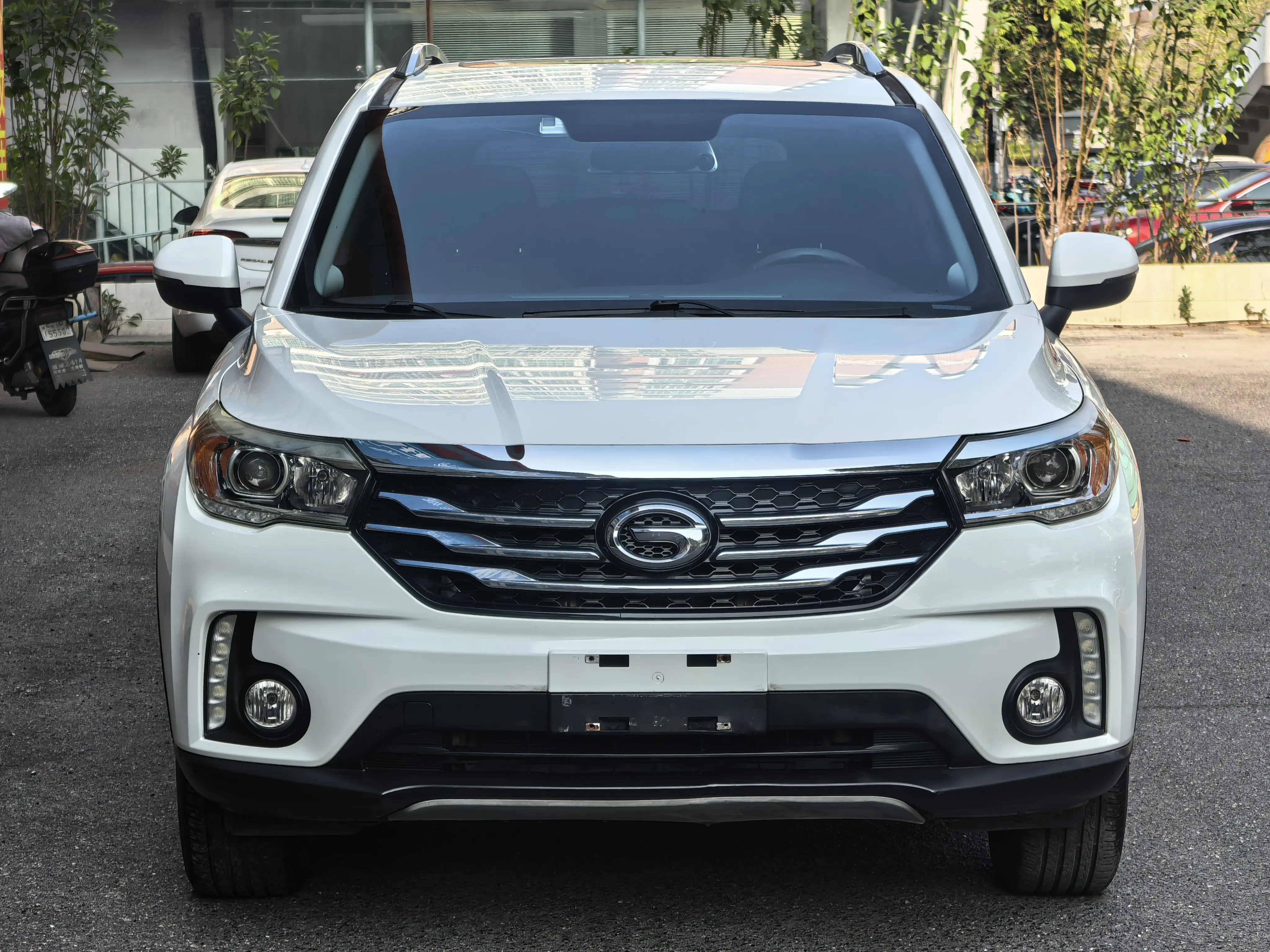 GAC Trumpchi GS4  из Китая